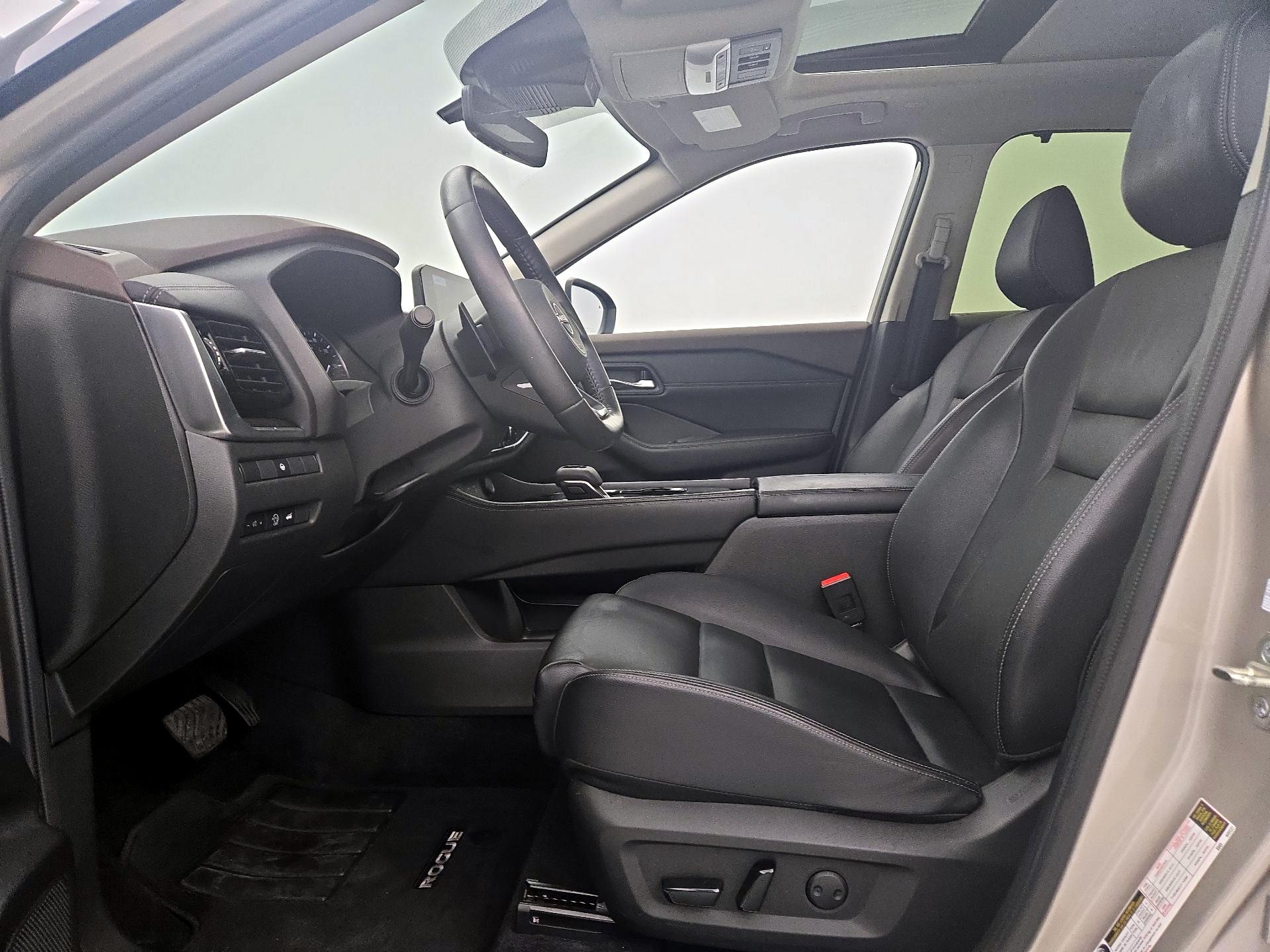 Thumbnail: 2023 Nissan Rogue - 11