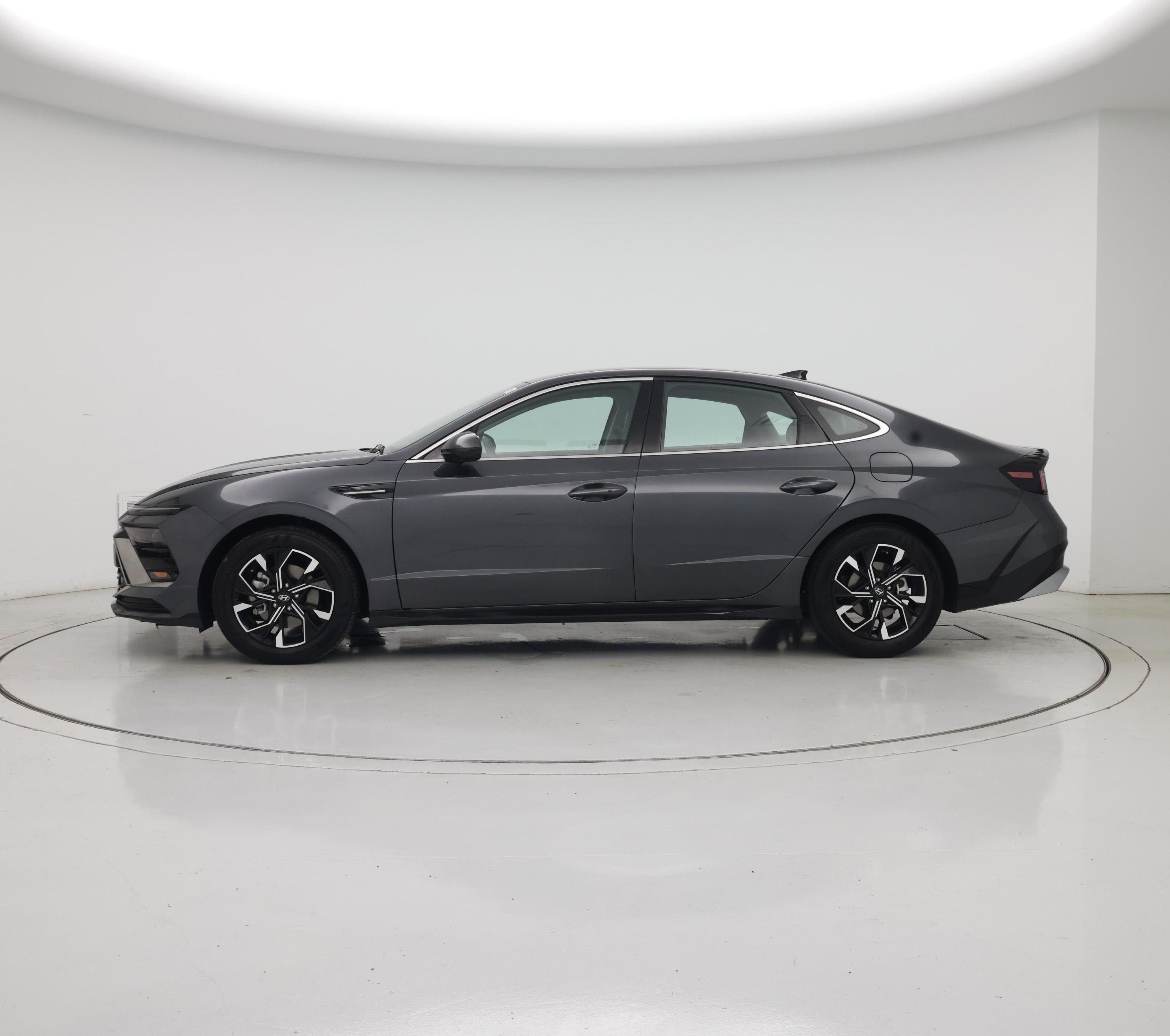Thumbnail: 2025 Hyundai Sonata - 3