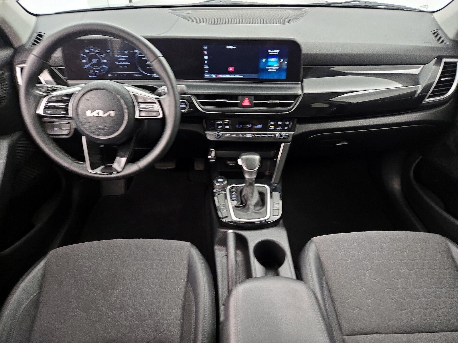 2024 Kia Seltos S - Photo 10