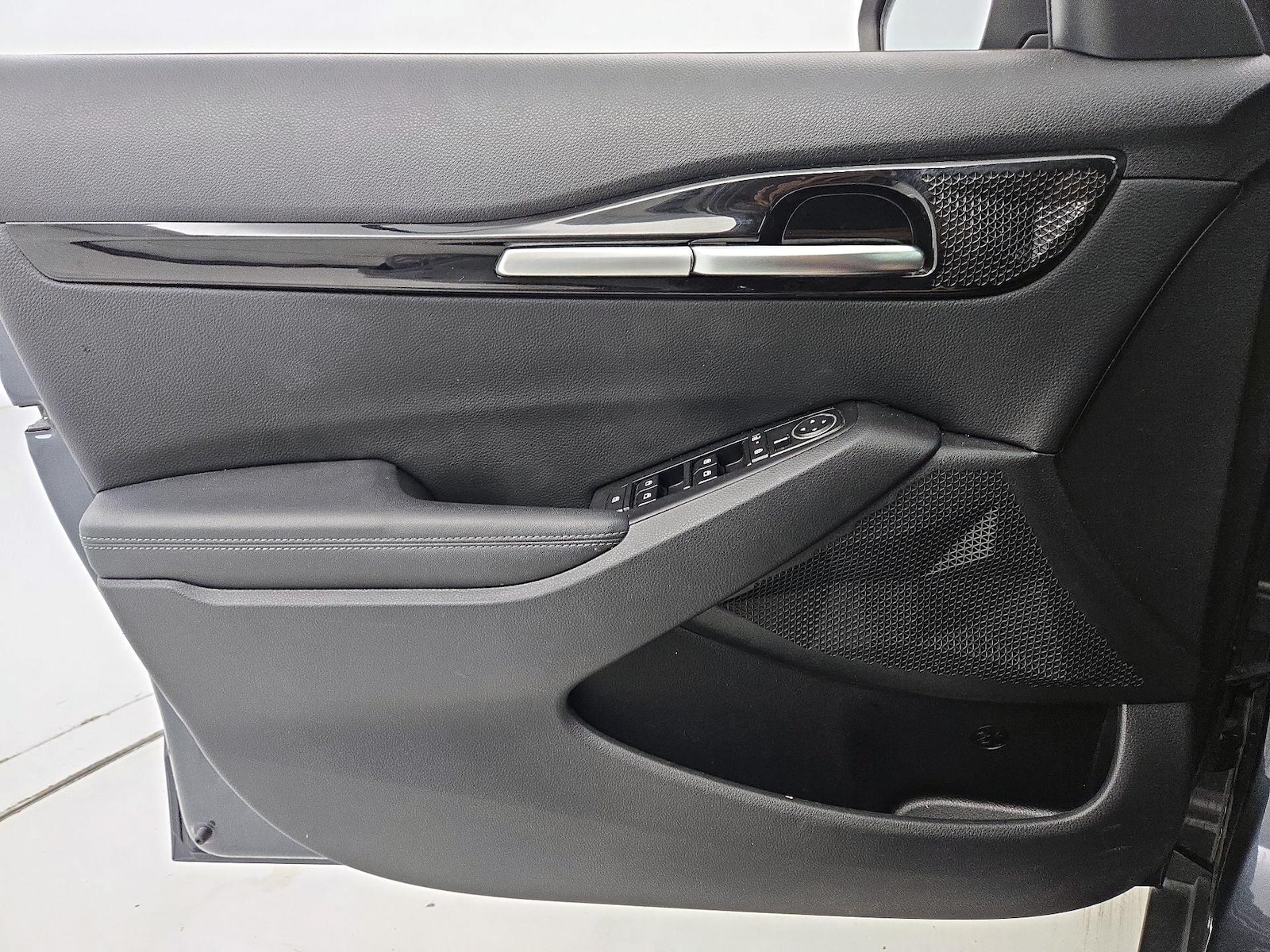 2024 Kia Seltos S - Photo 13