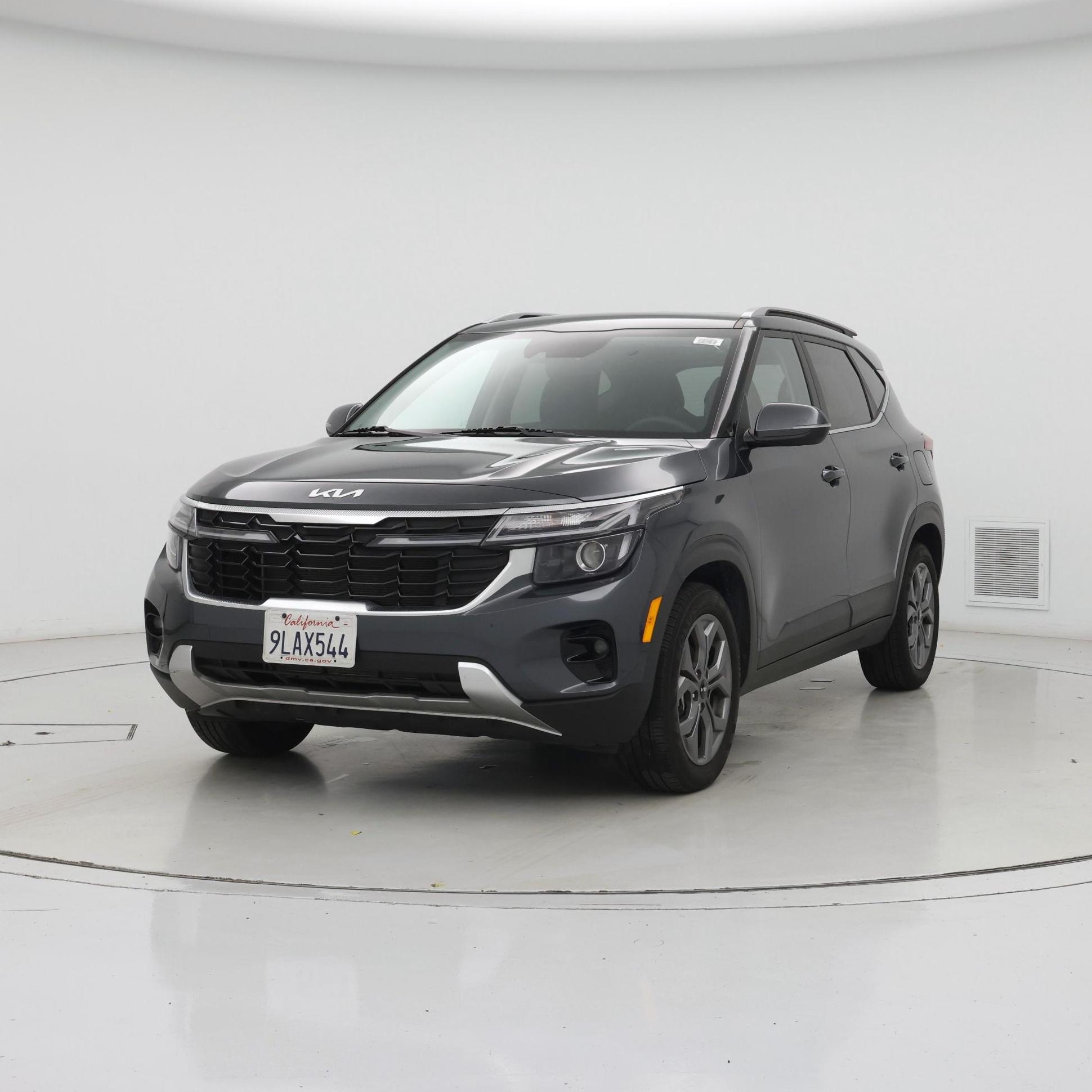 Thumbnail: 2024 Kia Seltos - 4
