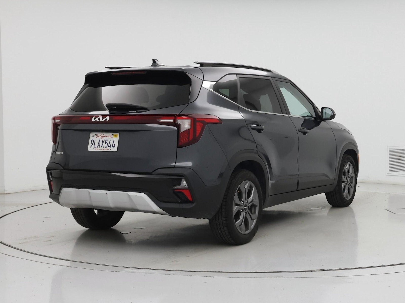 2024 Kia Seltos S - Photo 9