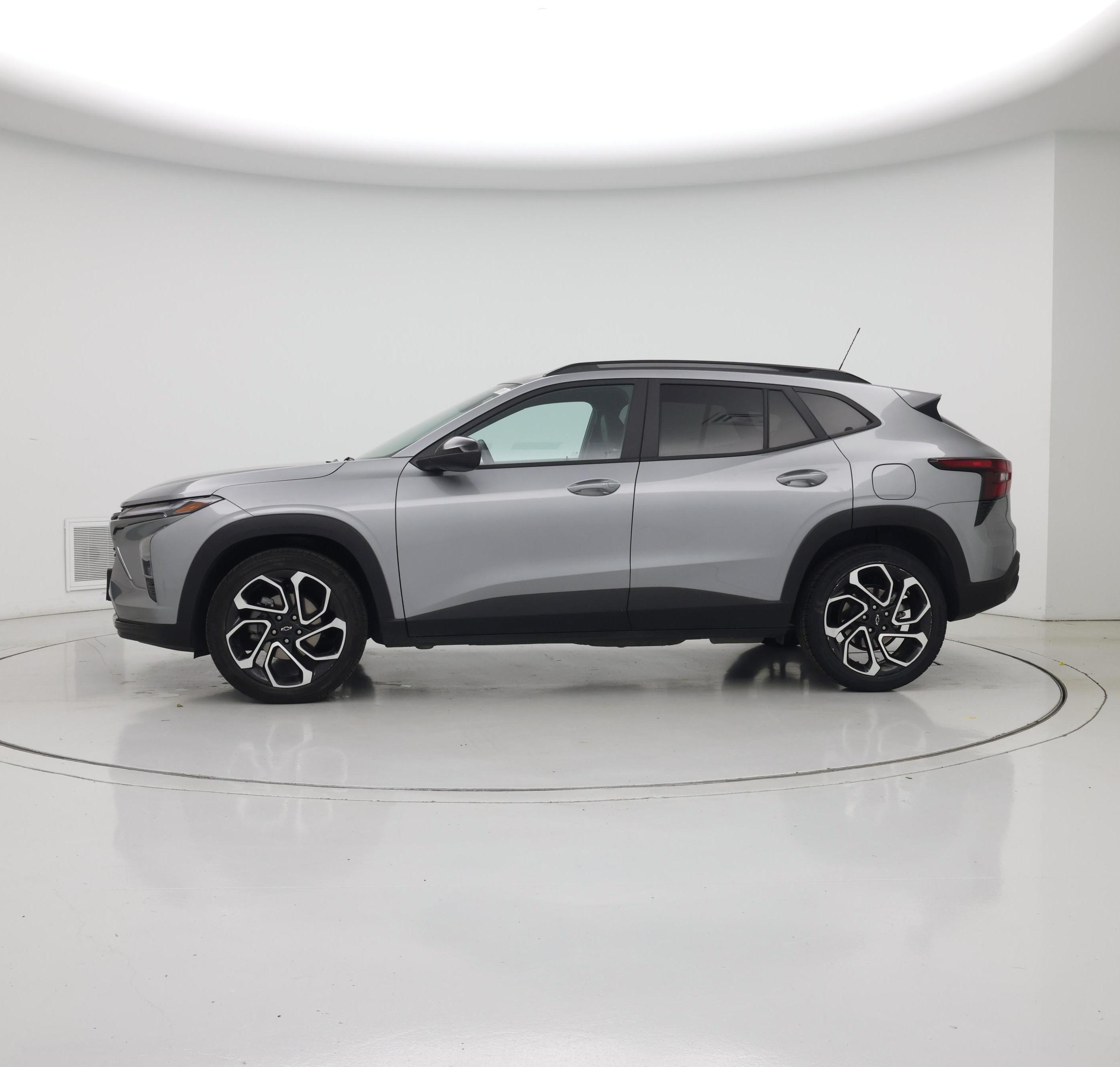 Thumbnail: 2025 Chevrolet Trax - 3