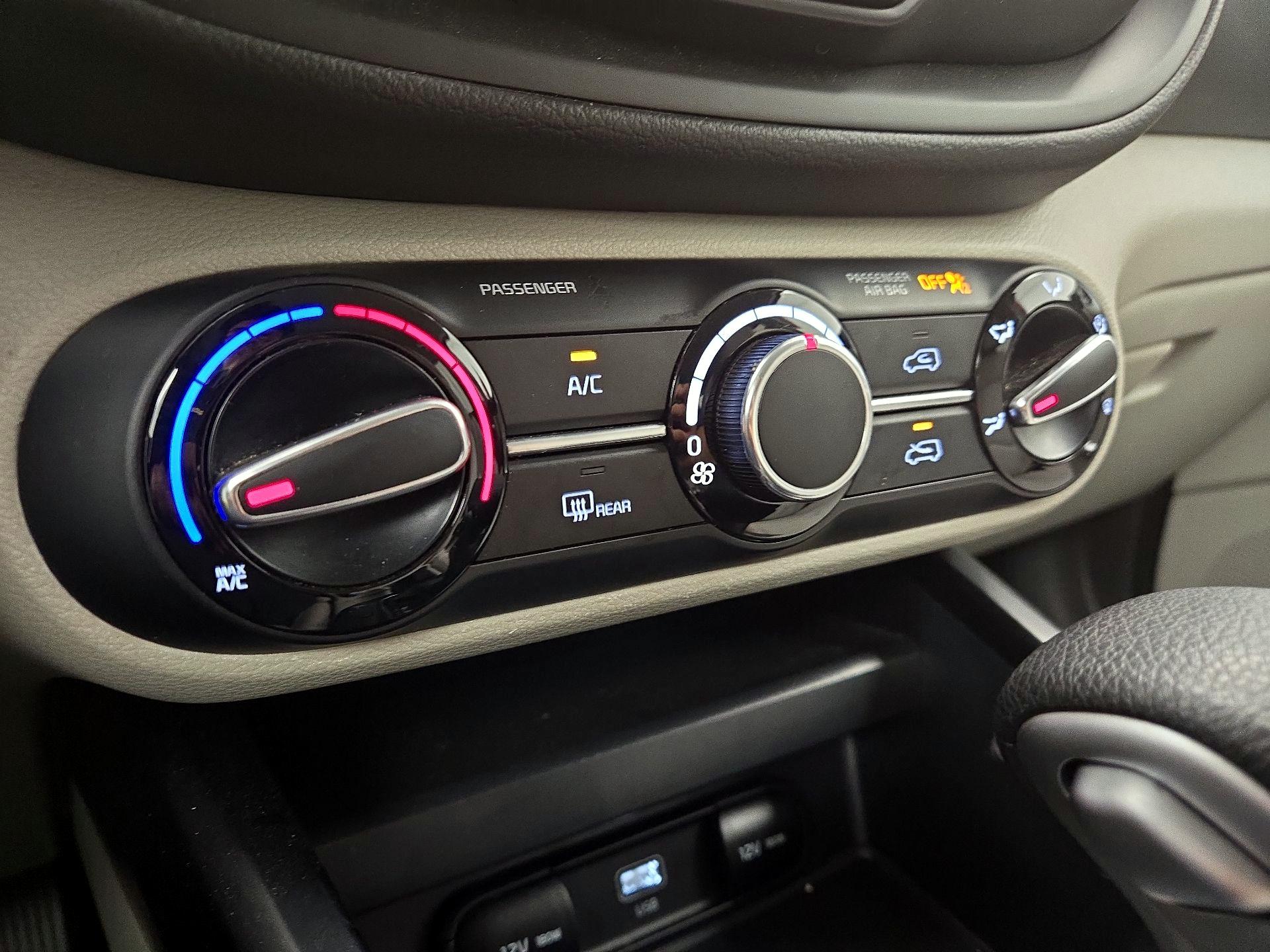 Thumbnail: 2024 Kia Soul - 16