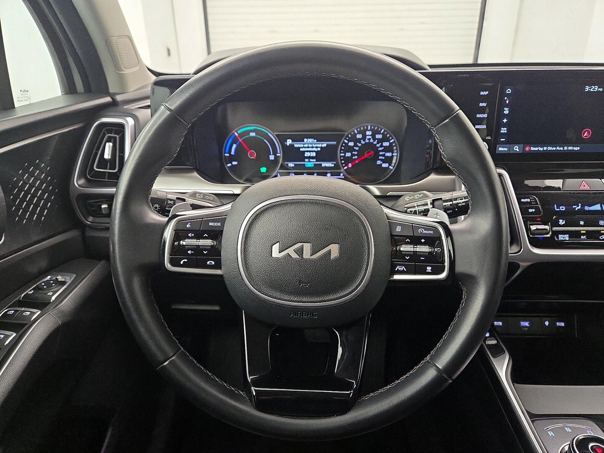 Thumbnail: 2023 Kia Sorento - 10
