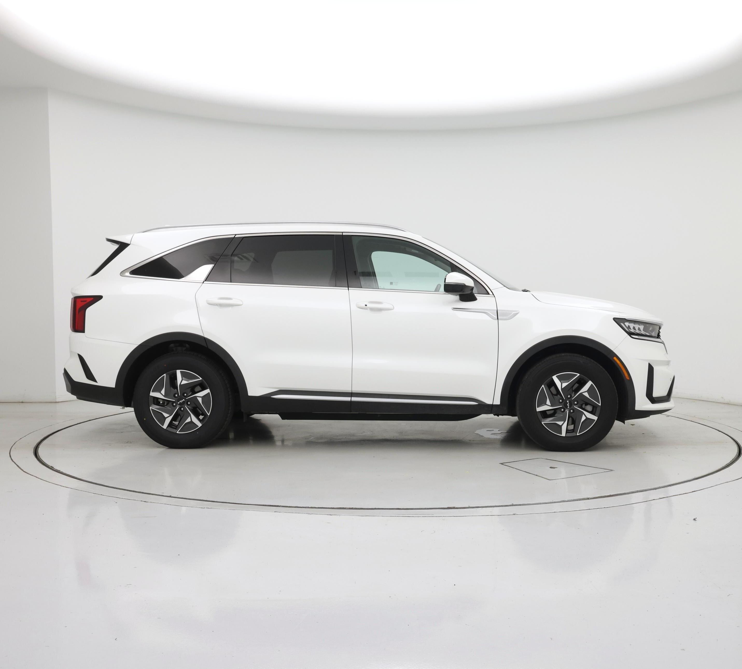 Thumbnail: 2023 Kia Sorento - 7