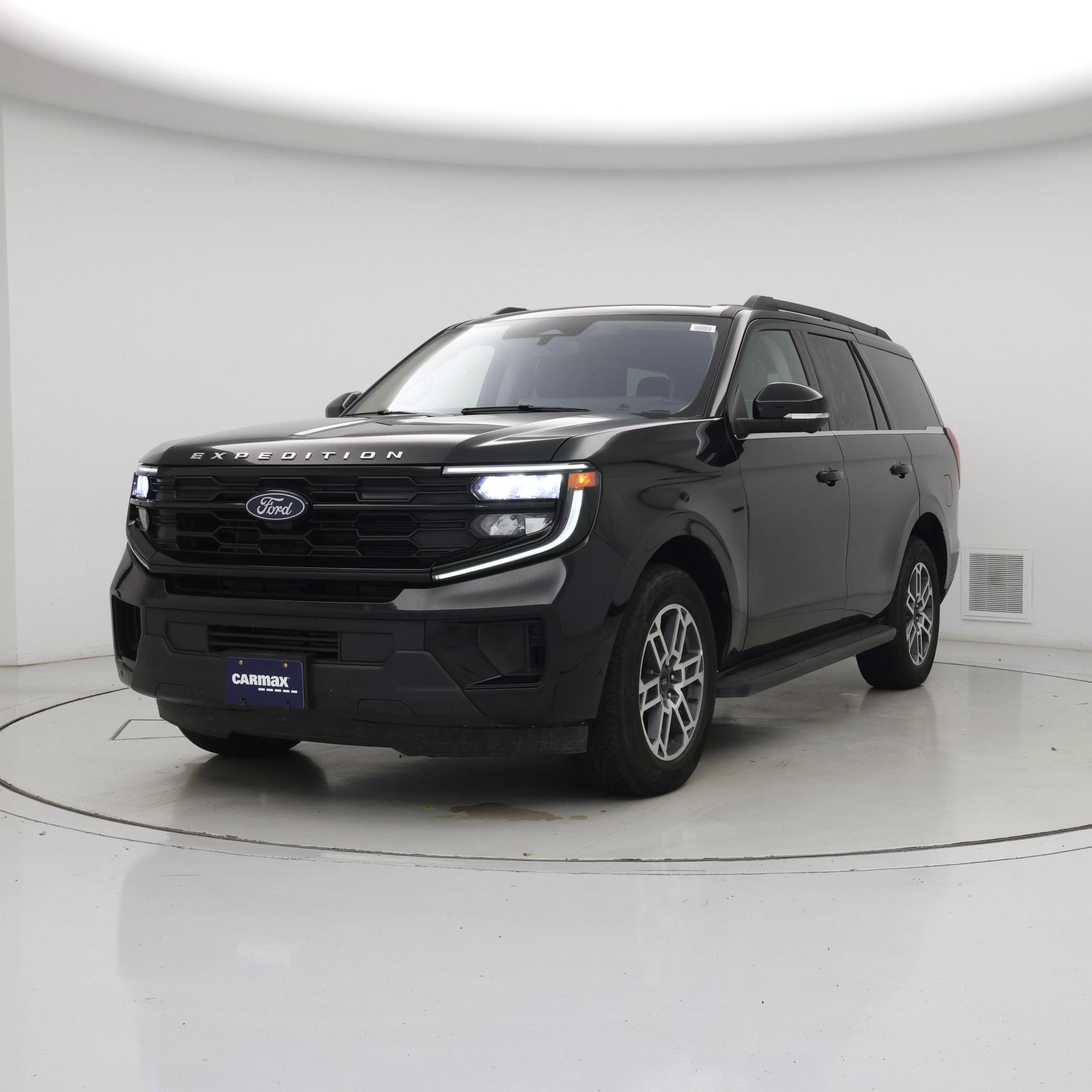 Thumbnail: 2025 Ford Expedition - 4