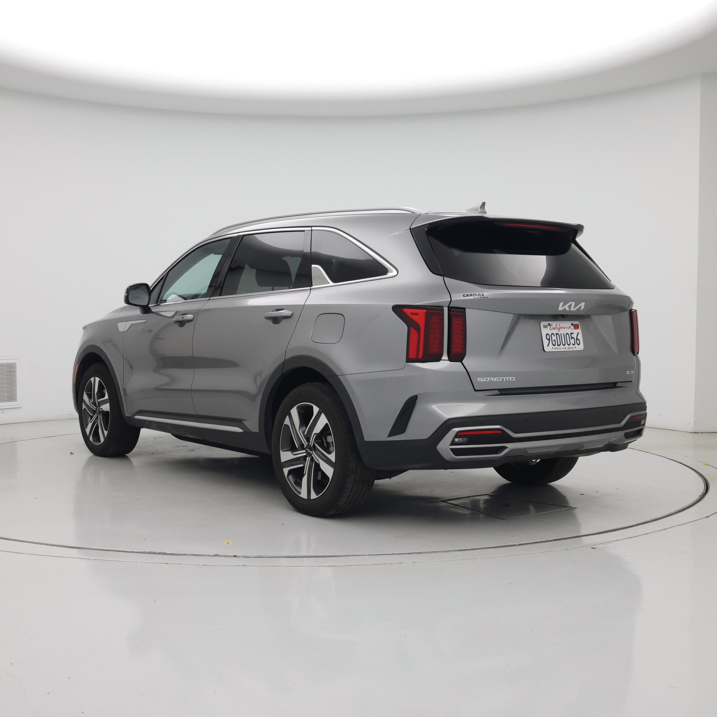 Thumbnail: 2023 Kia Sorento - 2