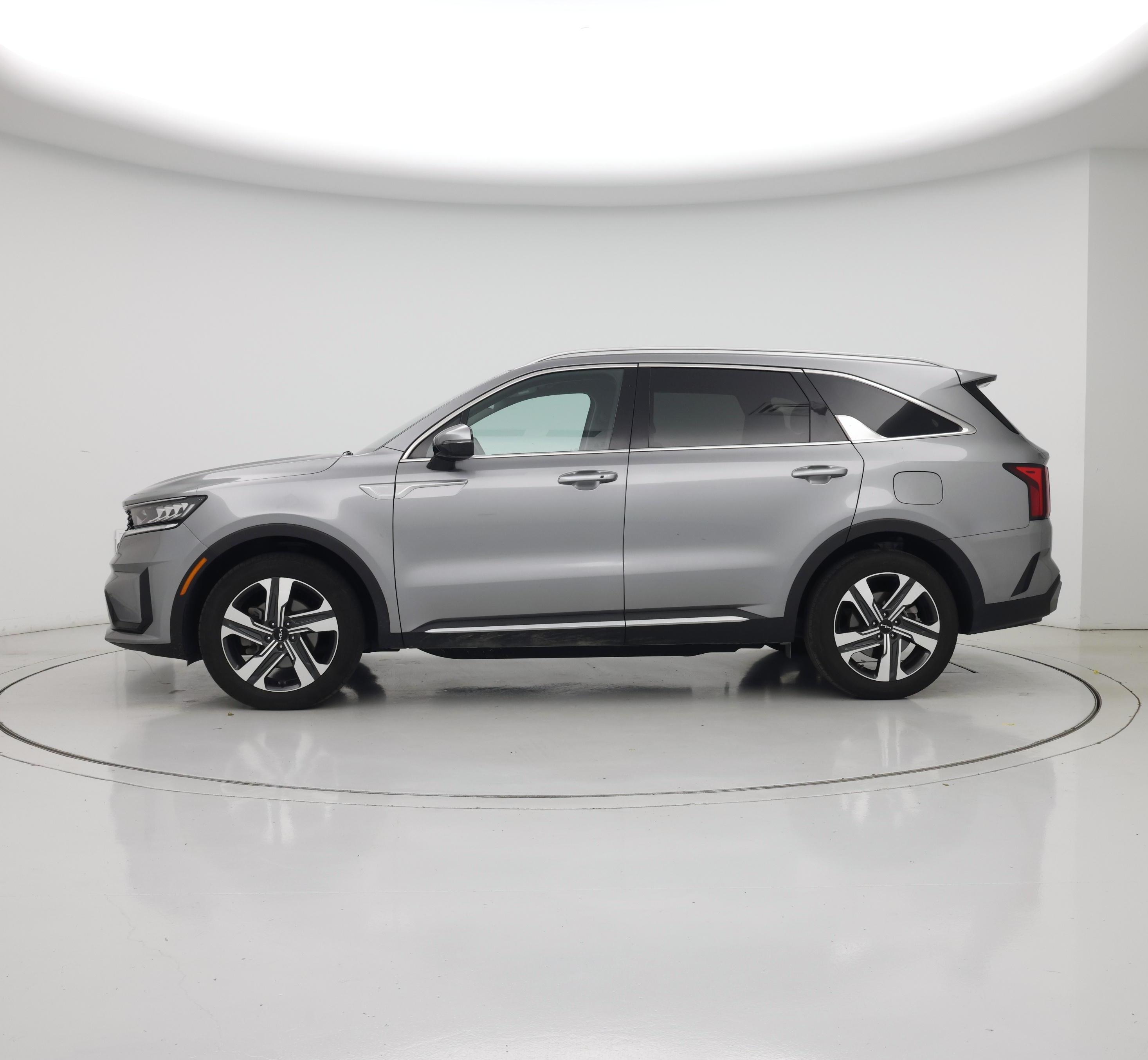 Thumbnail: 2023 Kia Sorento - 3
