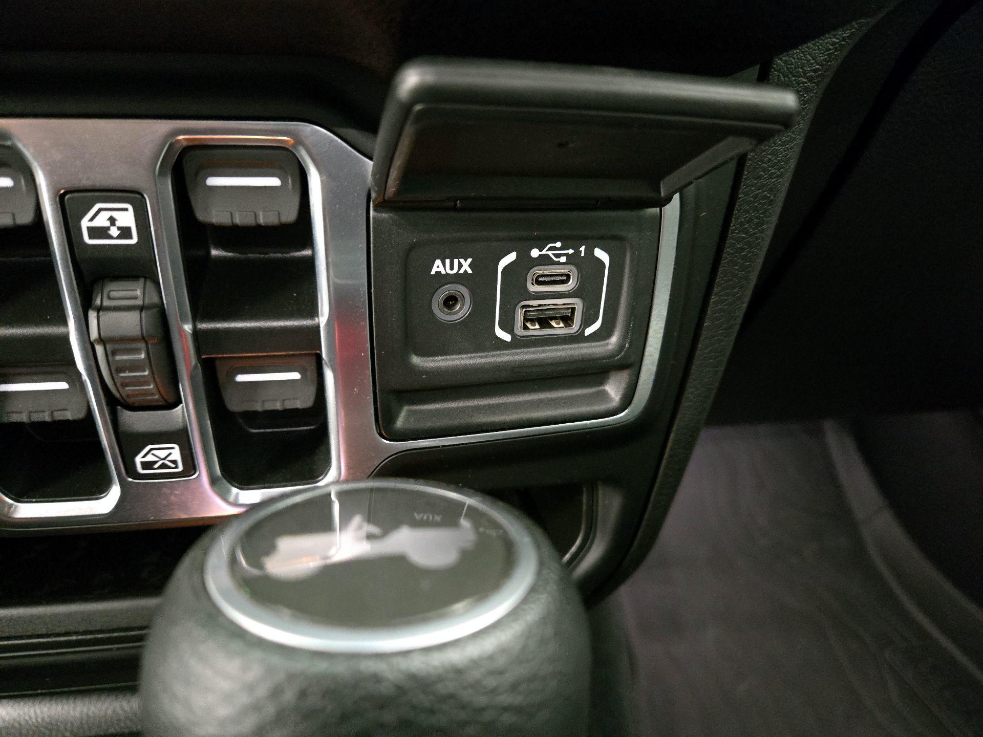 Thumbnail: 2024 Jeep Wrangler - 18