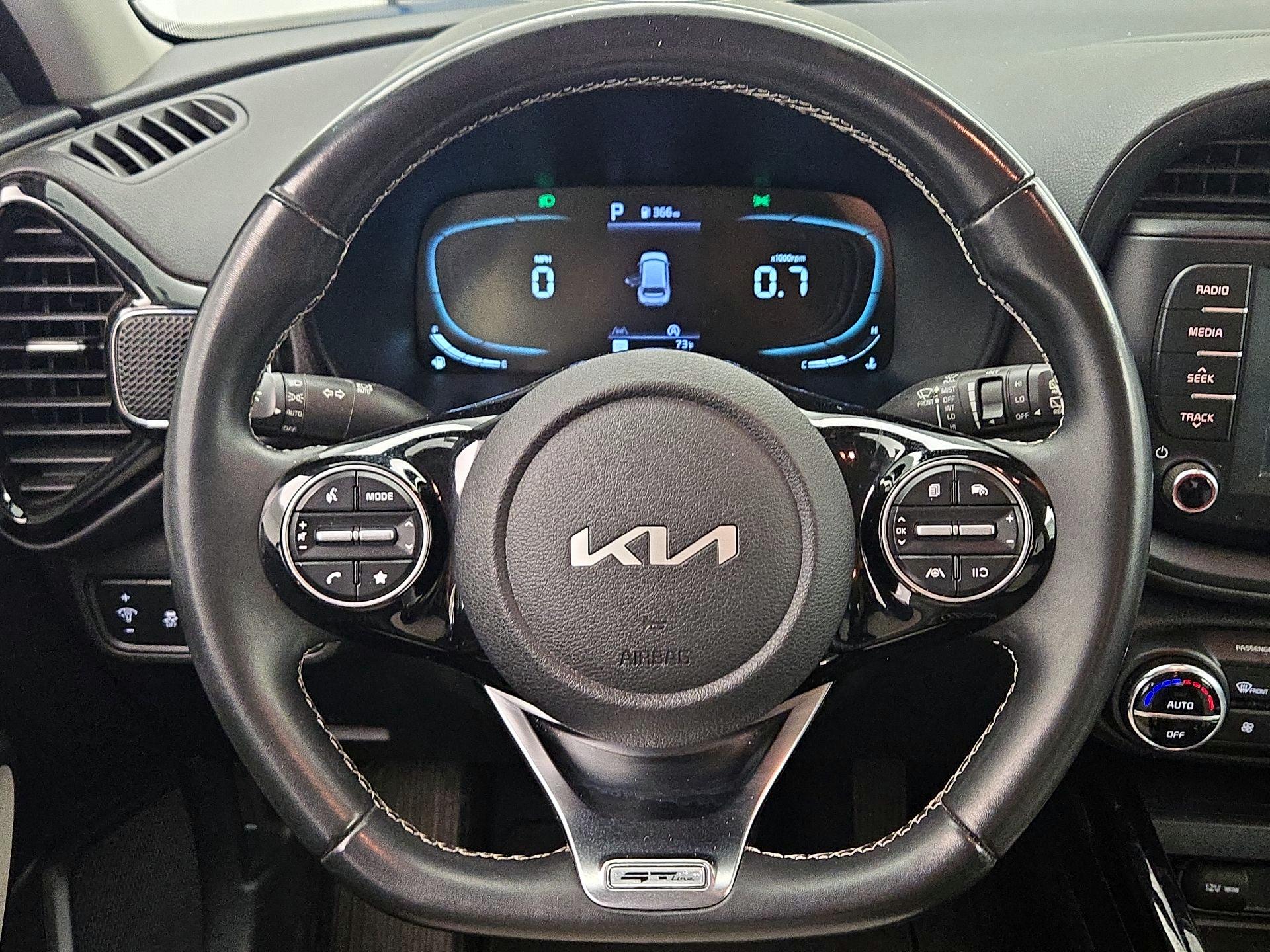 Thumbnail: 2023 Kia Soul - 10