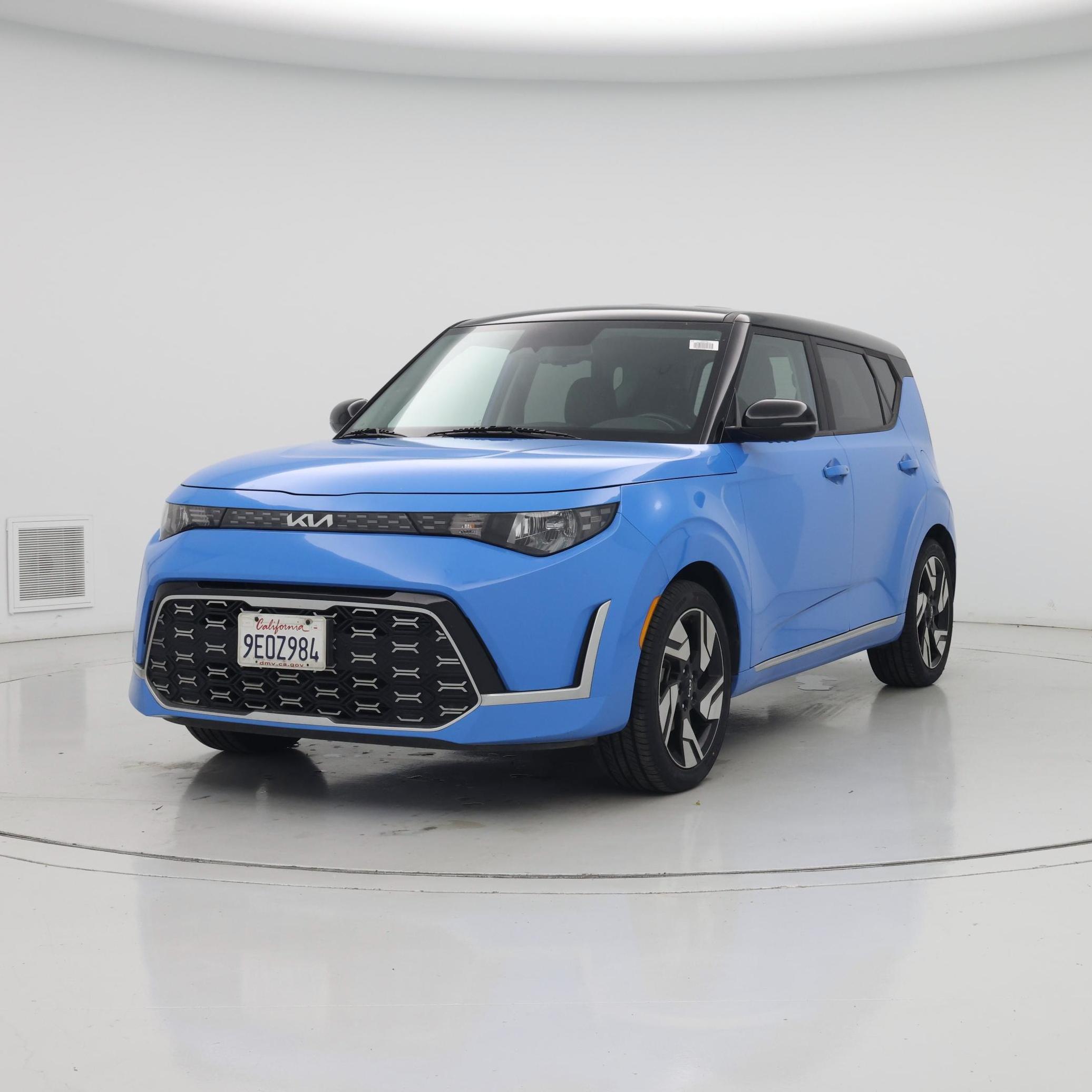 Thumbnail: 2023 Kia Soul - 4