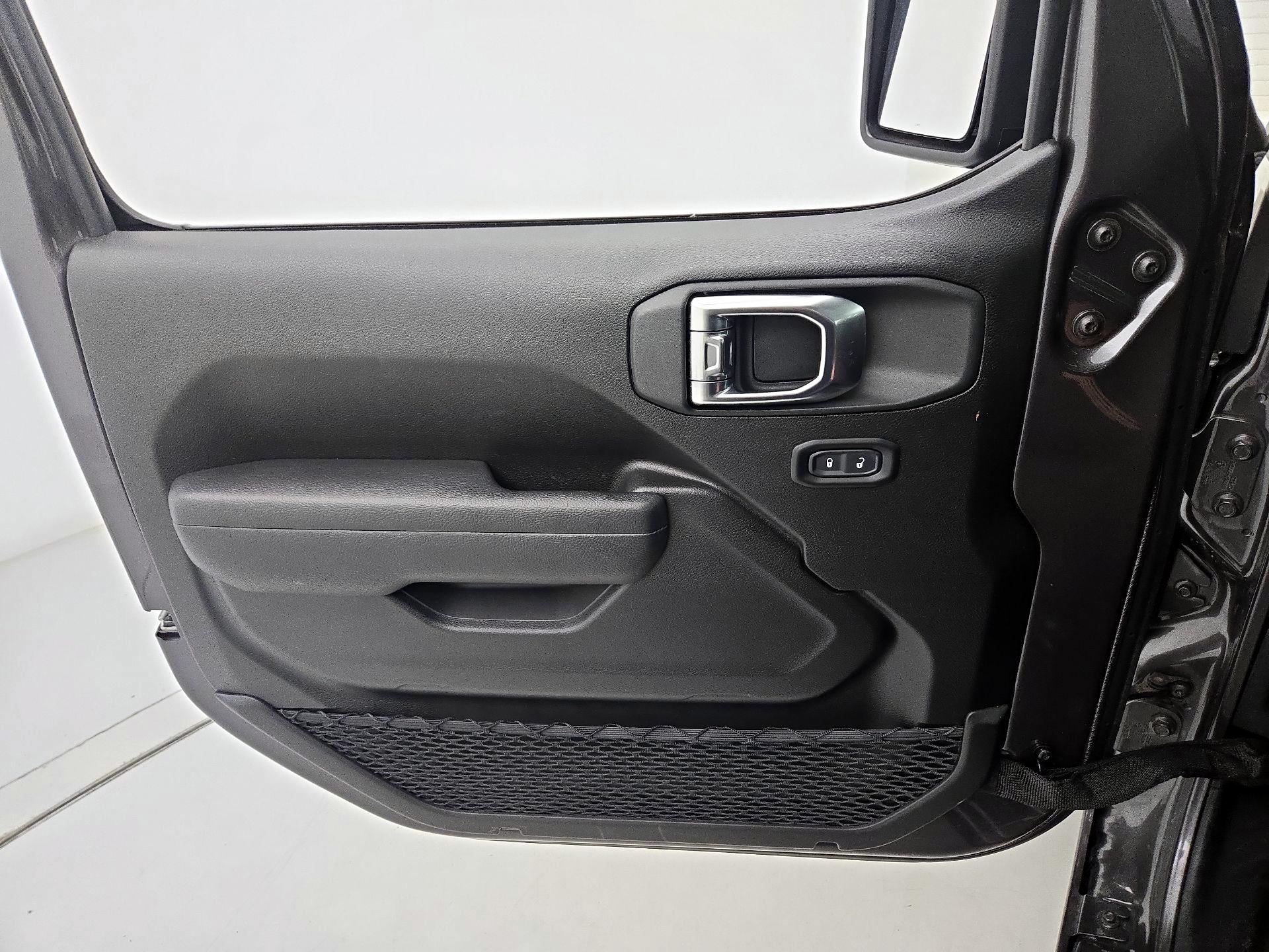 Thumbnail: 2025 Jeep Wrangler - 12