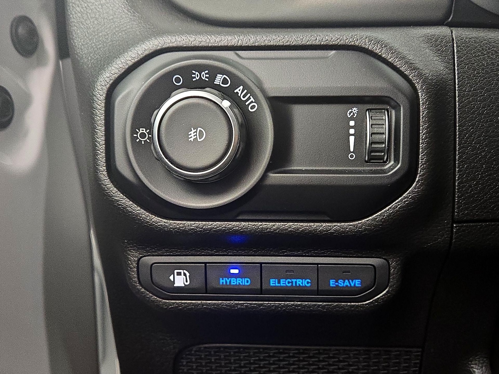 2023 Jeep Wrangler 4xe Willys 4XE - Photo 14