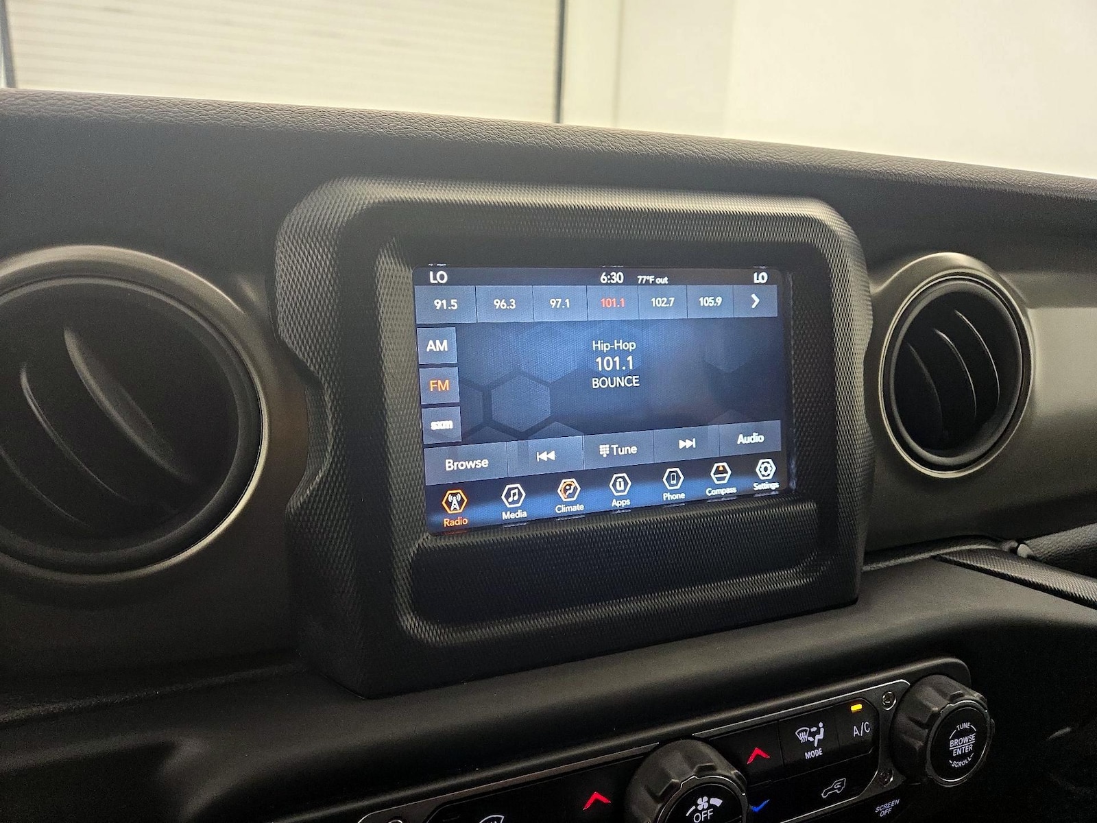 2023 Jeep Wrangler 4xe Willys 4XE - Photo 16