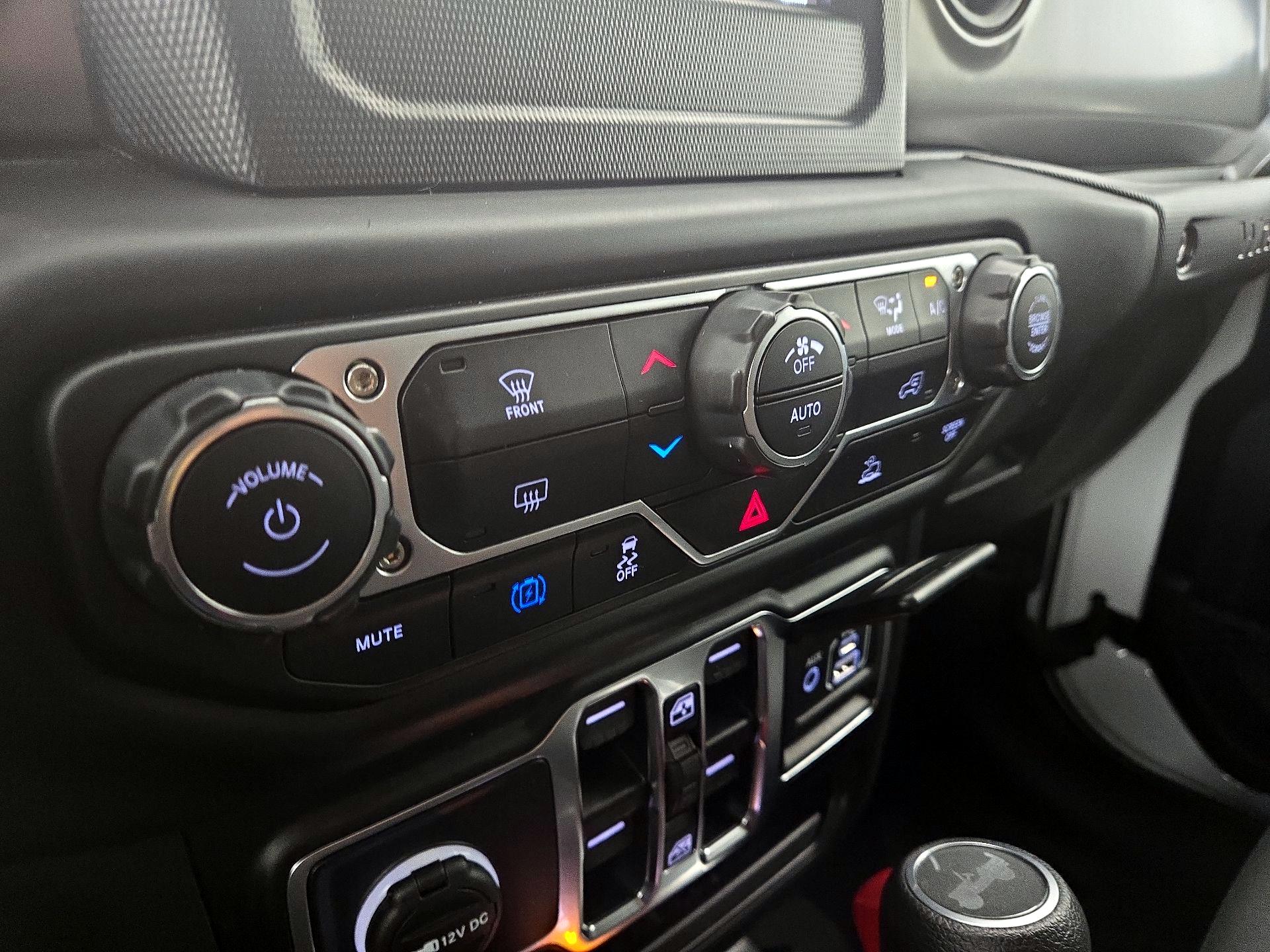 Thumbnail: 2023 Jeep Wrangler - 16