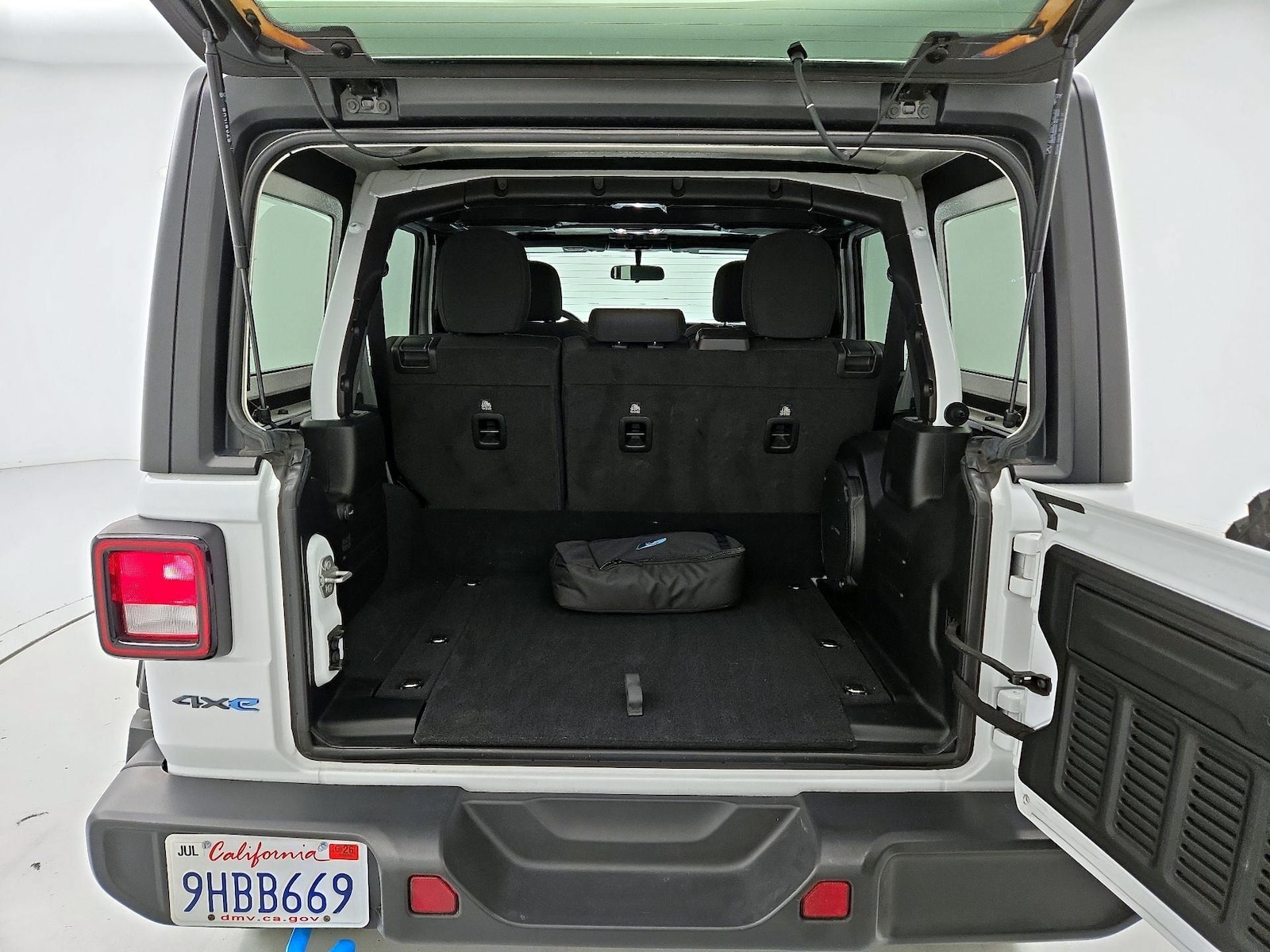 2023 Jeep Wrangler 4xe Willys 4XE - Photo 21