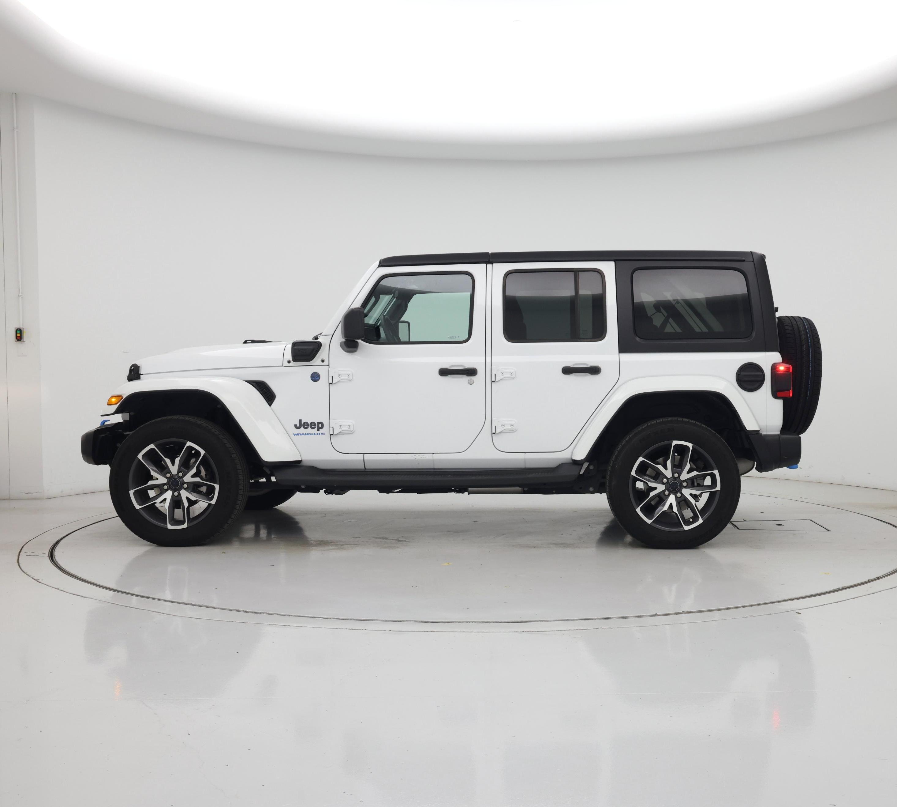 Thumbnail: 2024 Jeep Wrangler - 7