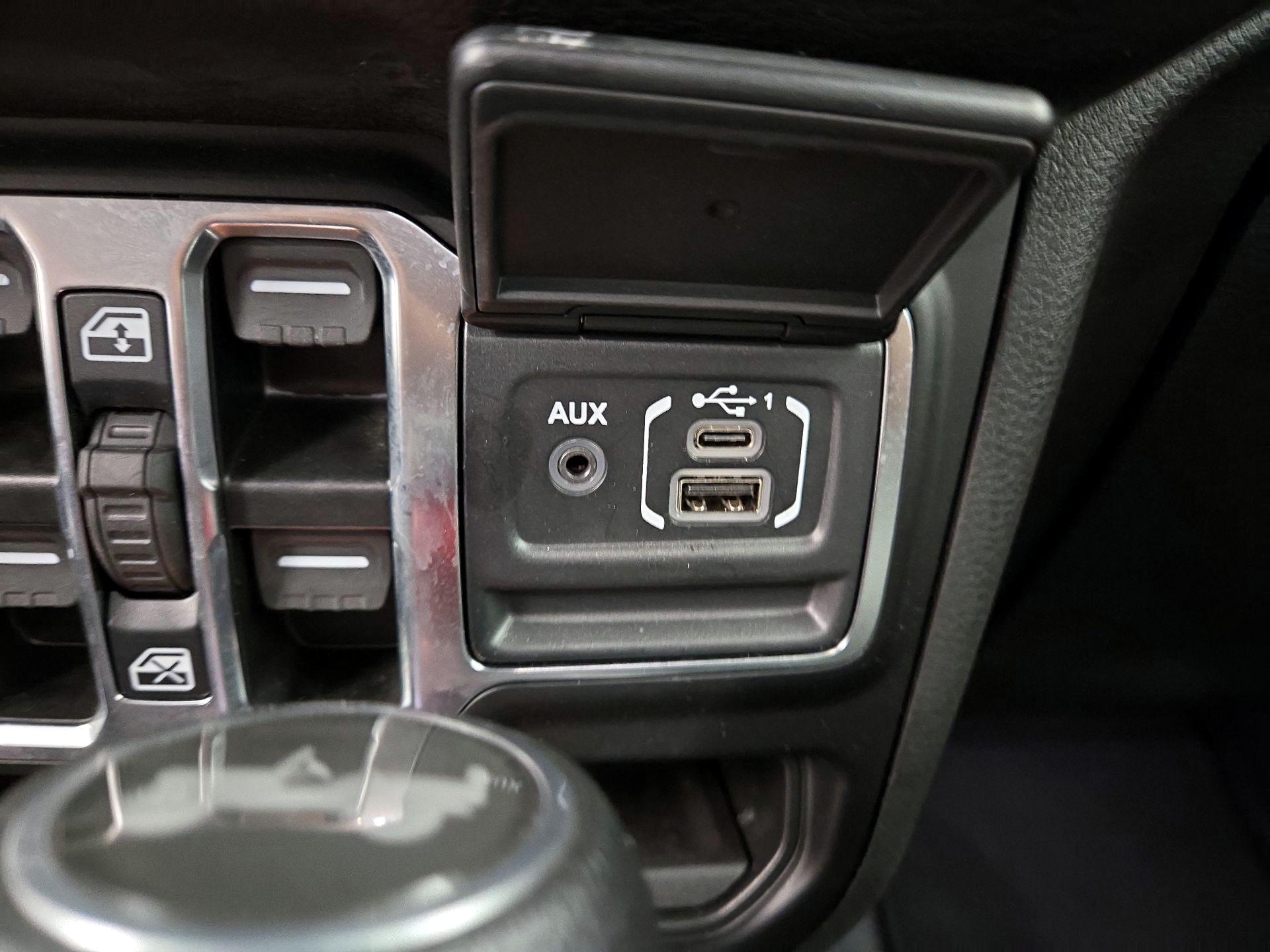 Thumbnail: 2024 Jeep Wrangler - 18