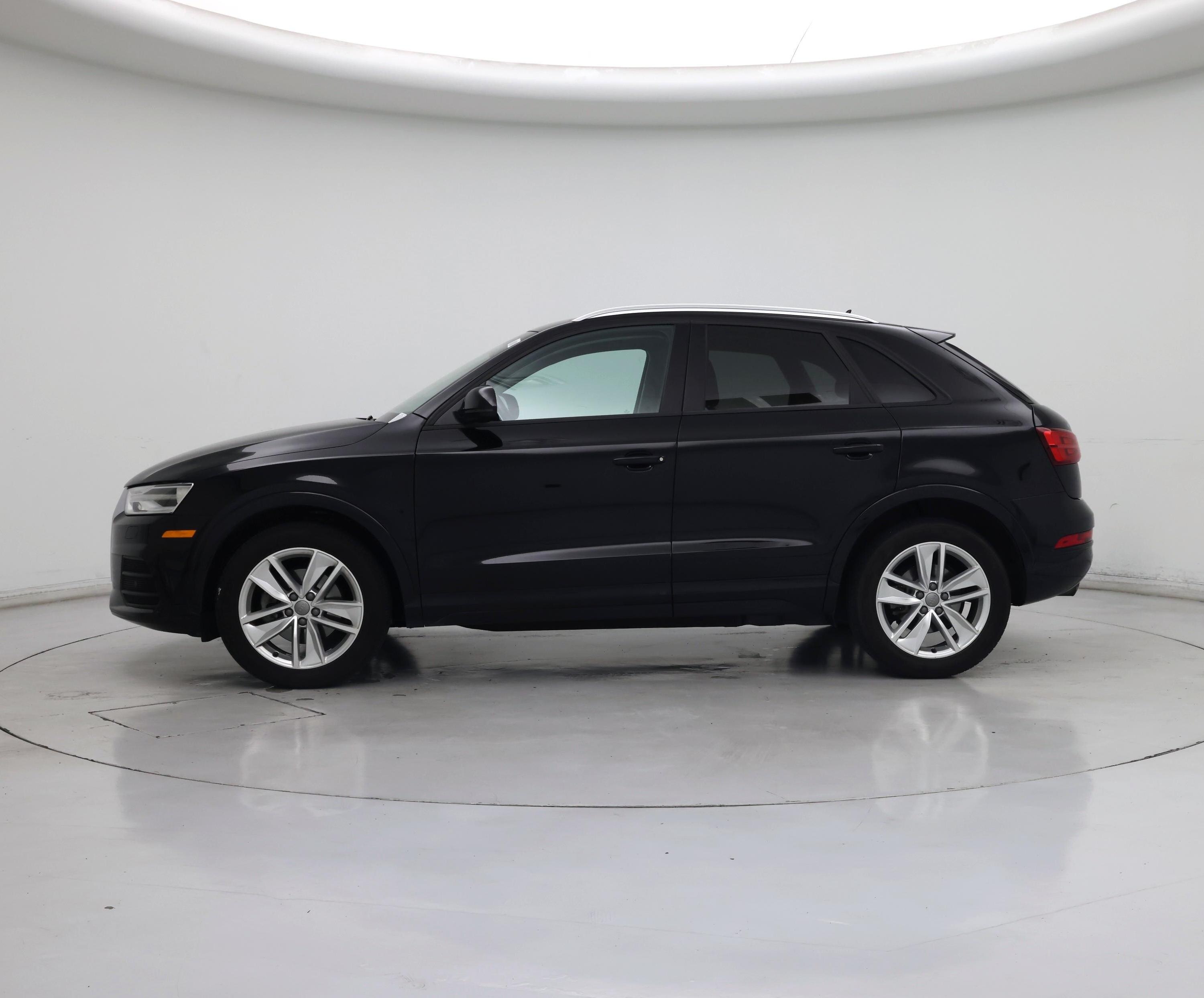 Thumbnail: 2017 Audi Q3 - 3