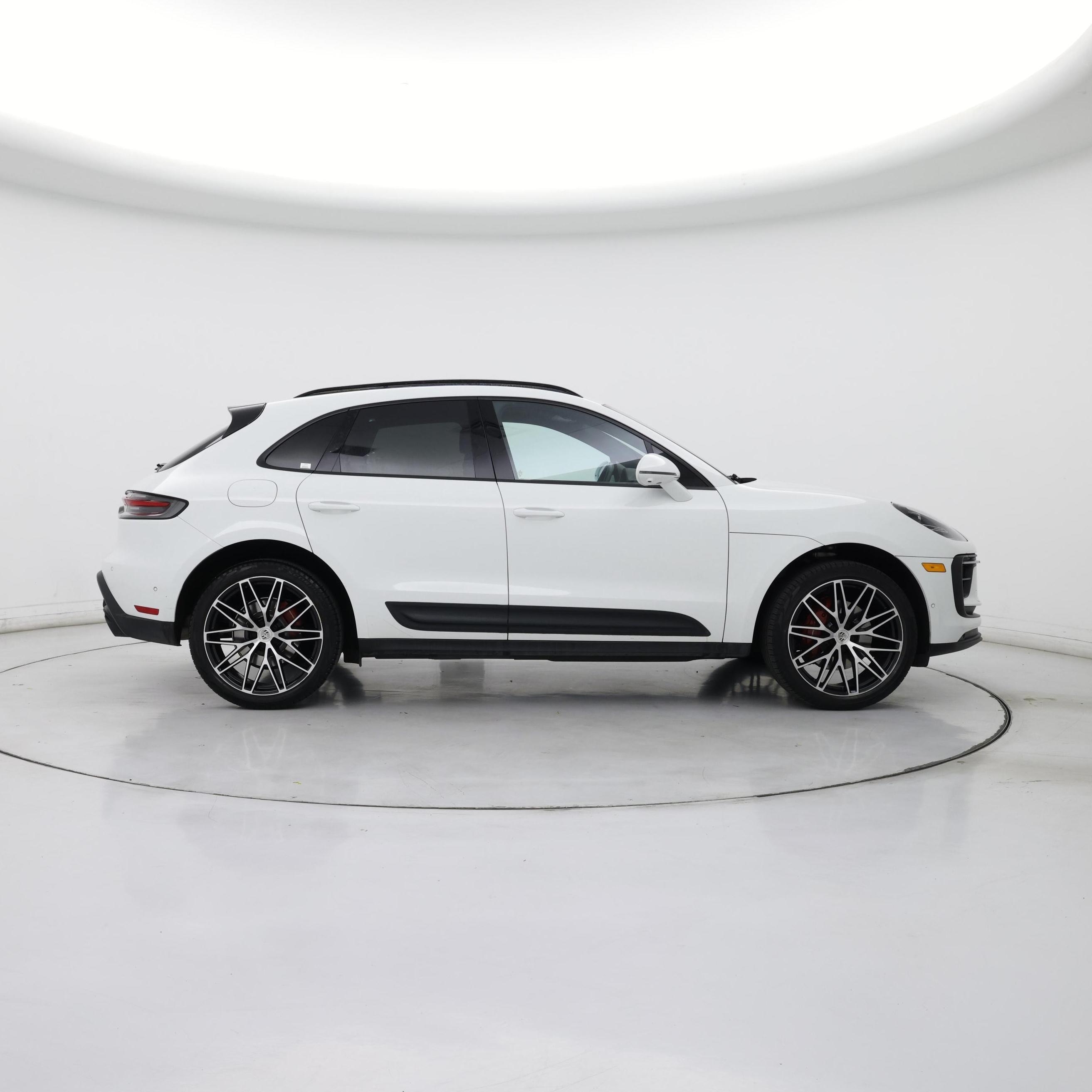 Thumbnail: 2022 Porsche Macan - 7