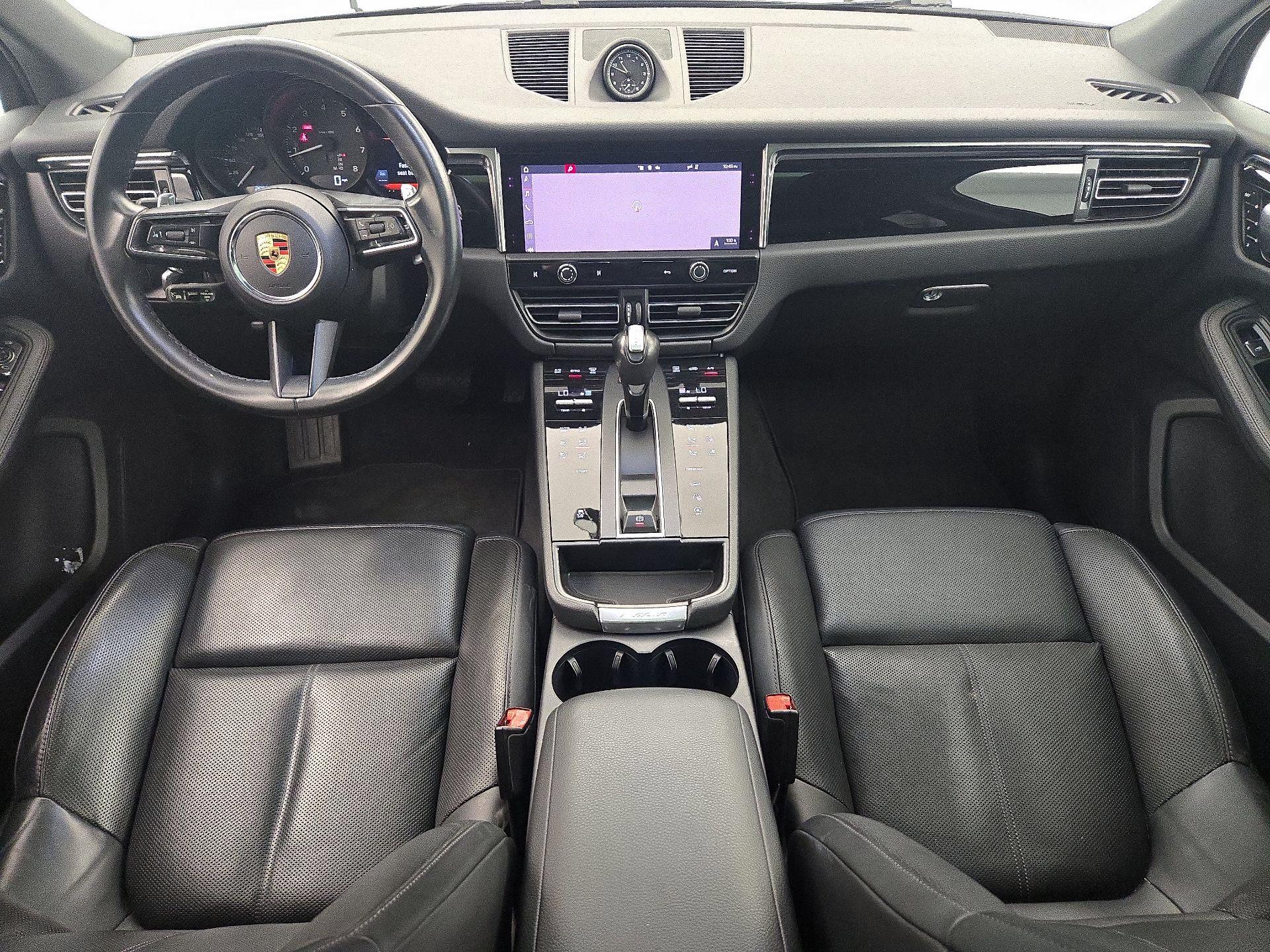 Thumbnail: 2023 Porsche Macan - 9