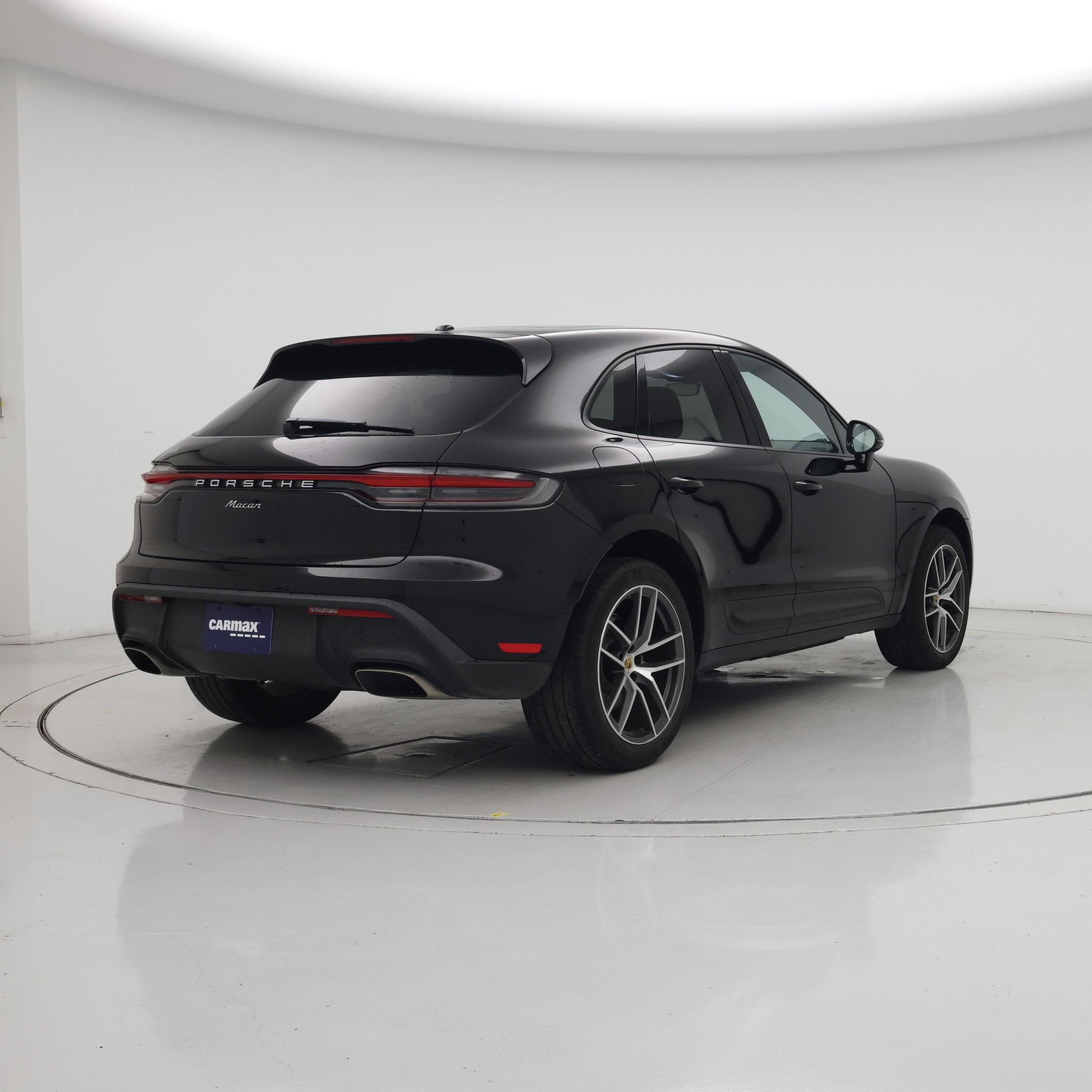 Thumbnail: 2023 Porsche Macan - 8