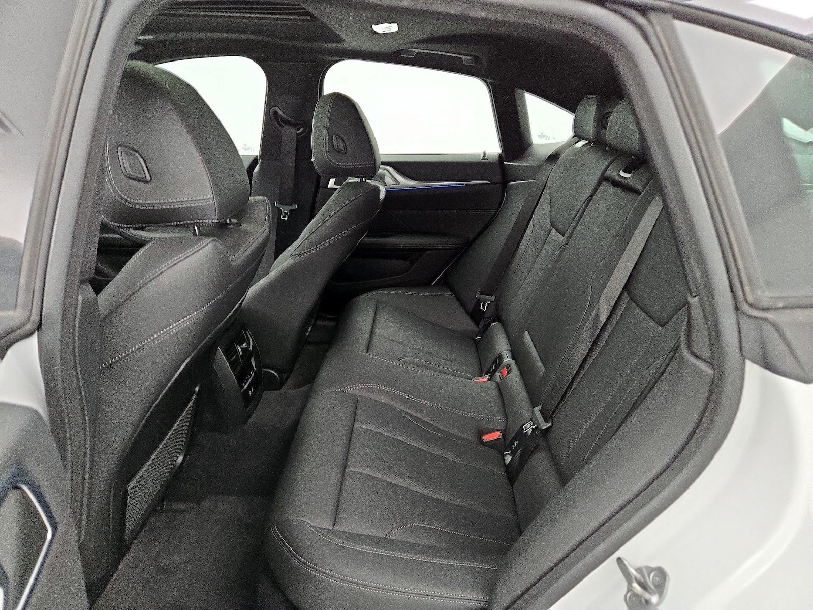 2023 BMW i4 35 - Photo 22