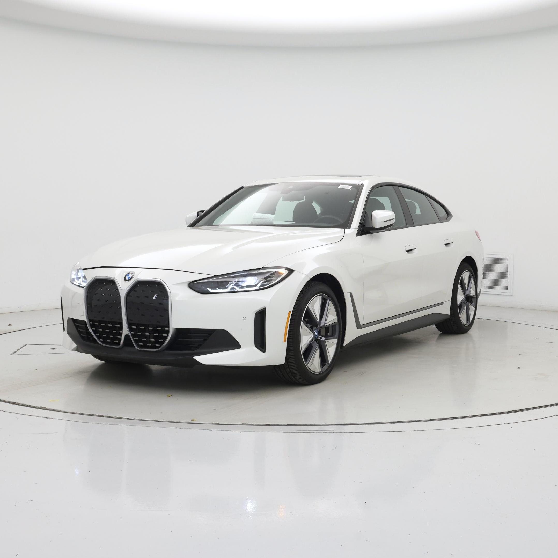 Thumbnail: 2023 BMW i4 - 4