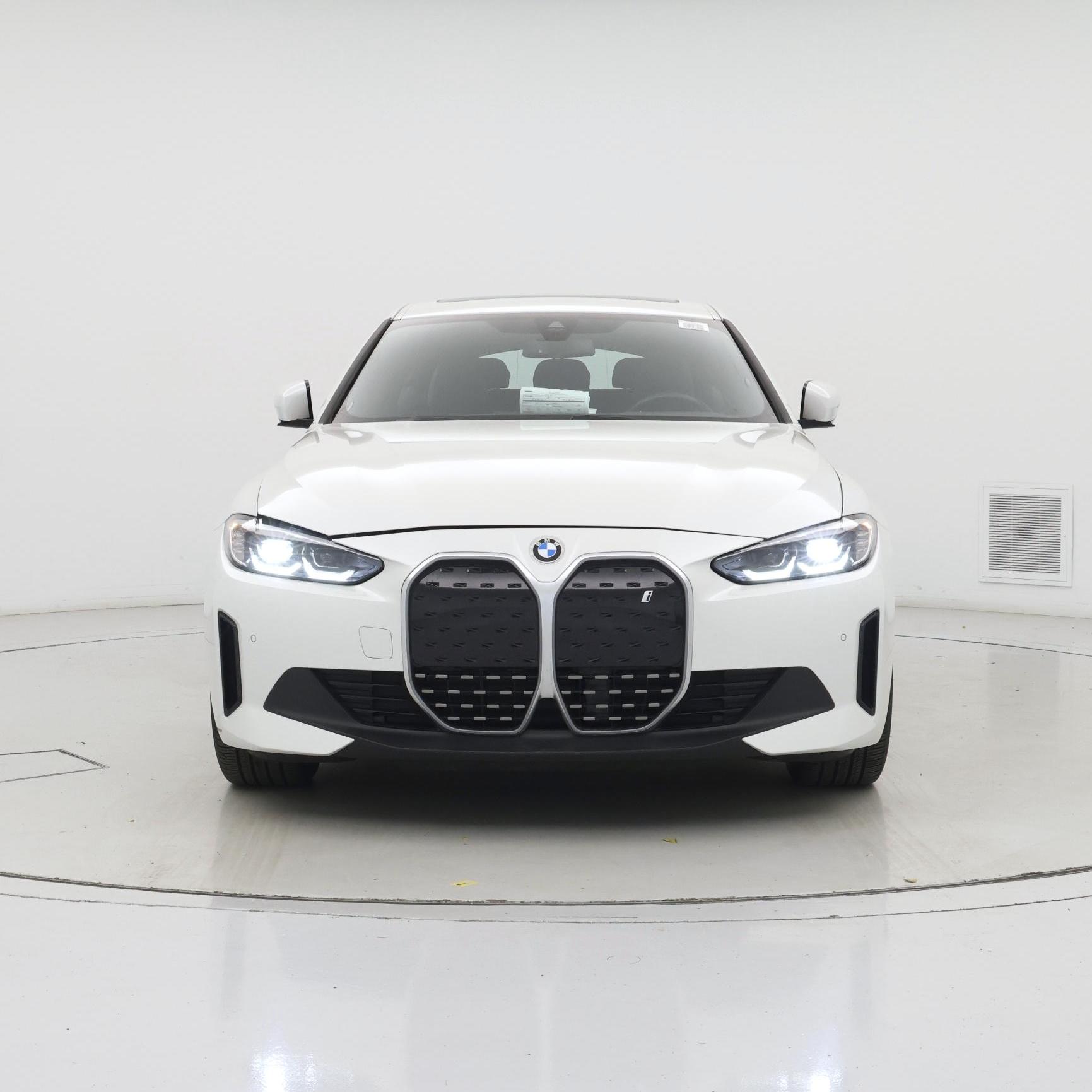 Thumbnail: 2023 BMW i4 - 5