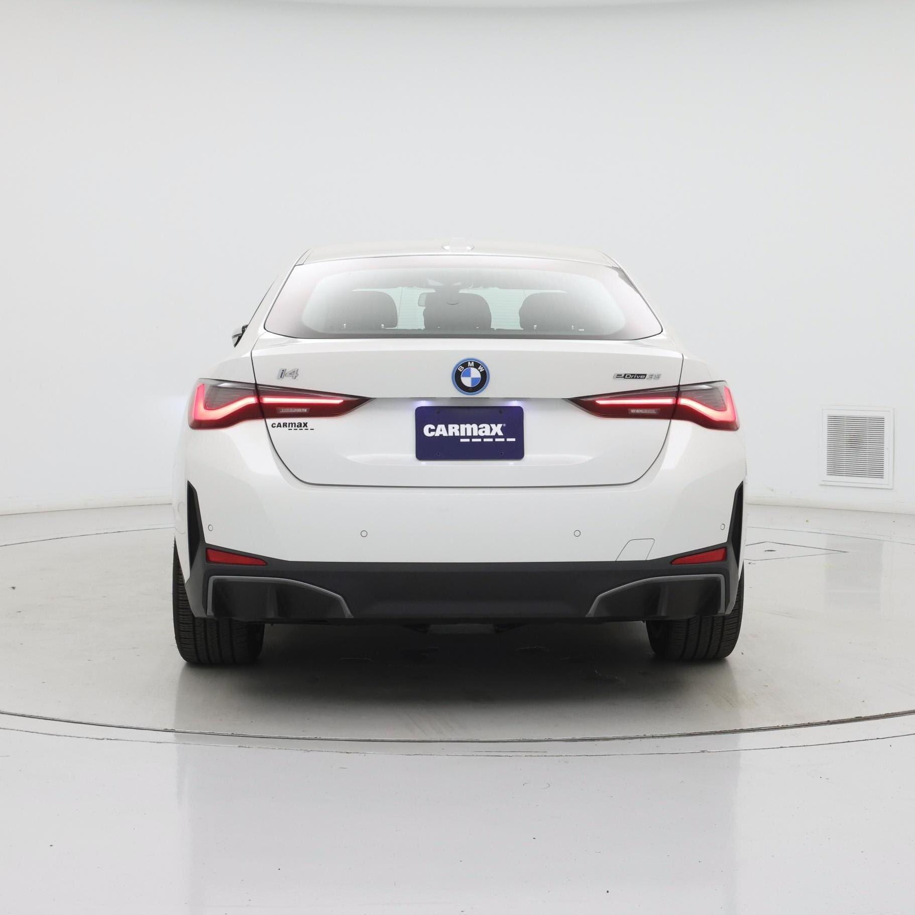 Thumbnail: 2023 BMW i4 - 6