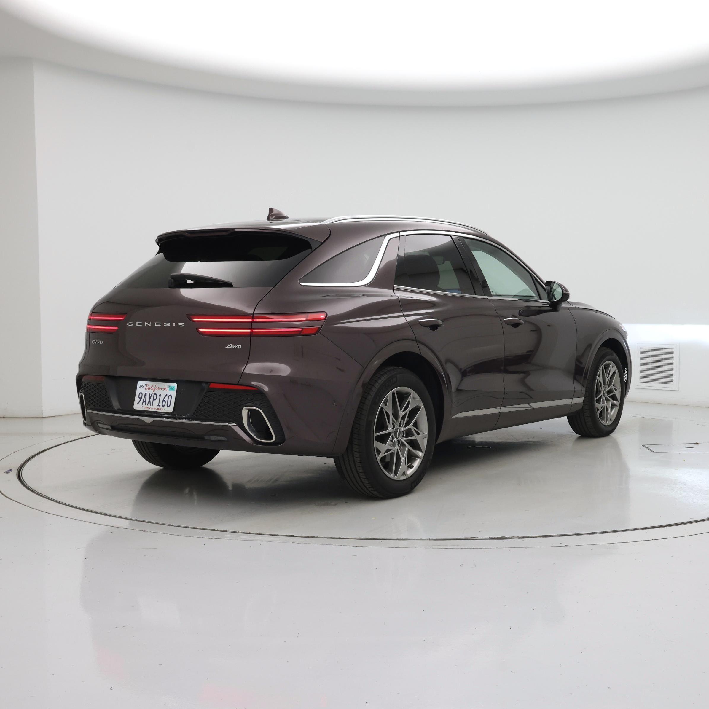 Thumbnail: 2022 Genesis GV70 - 8
