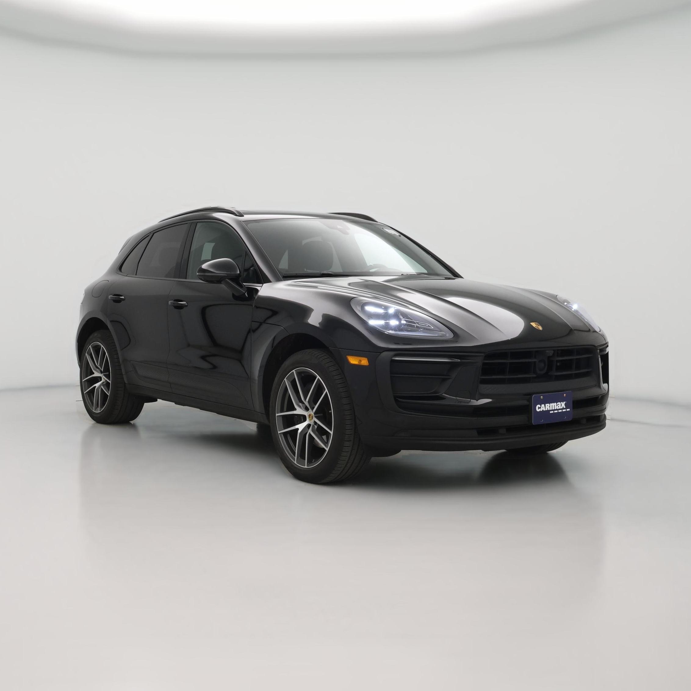 Thumbnail: 2023 Porsche Macan - 1