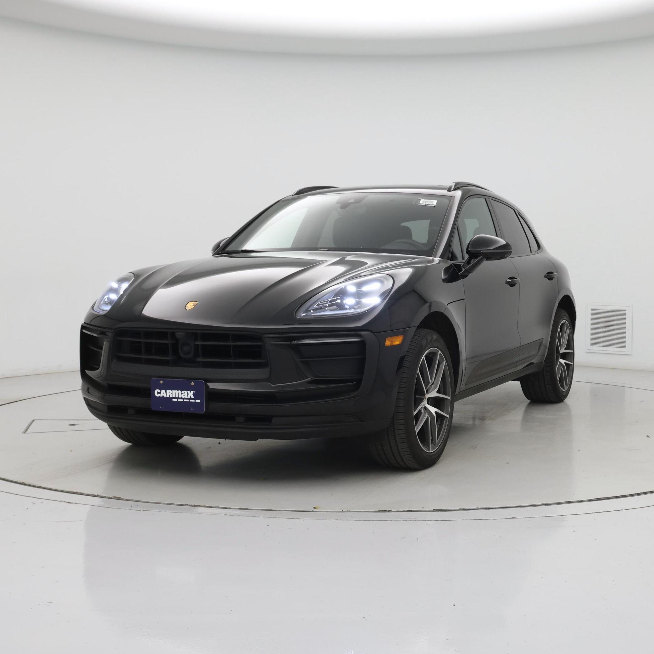 Thumbnail: 2023 Porsche Macan - 4