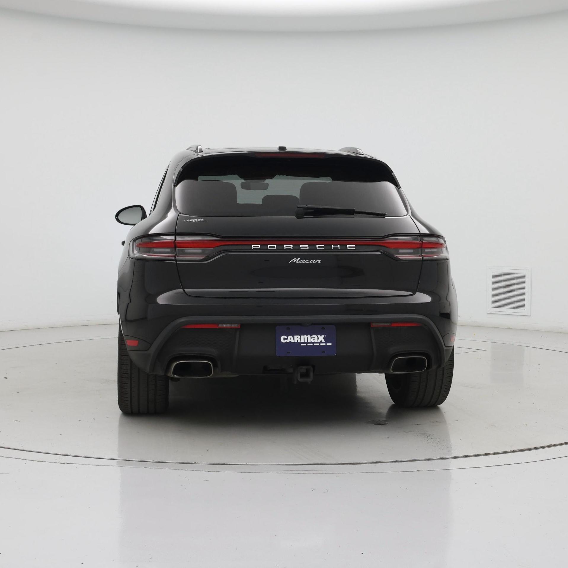 Thumbnail: 2023 Porsche Macan - 6