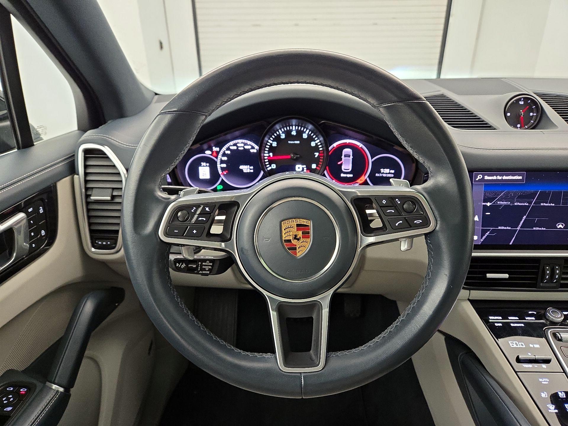 Thumbnail: 2022 Porsche Cayenne - 10