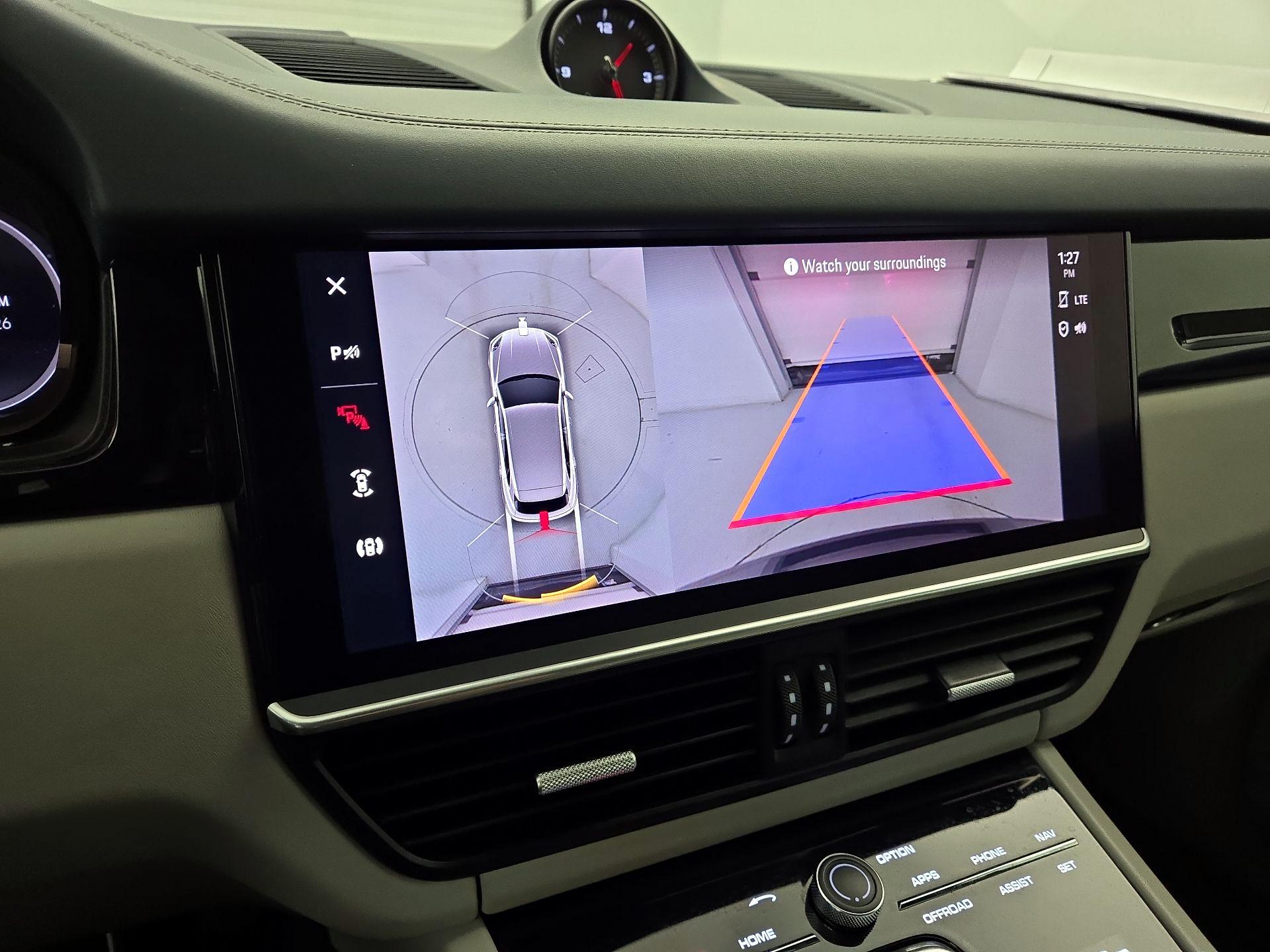 Thumbnail: 2022 Porsche Cayenne - 15