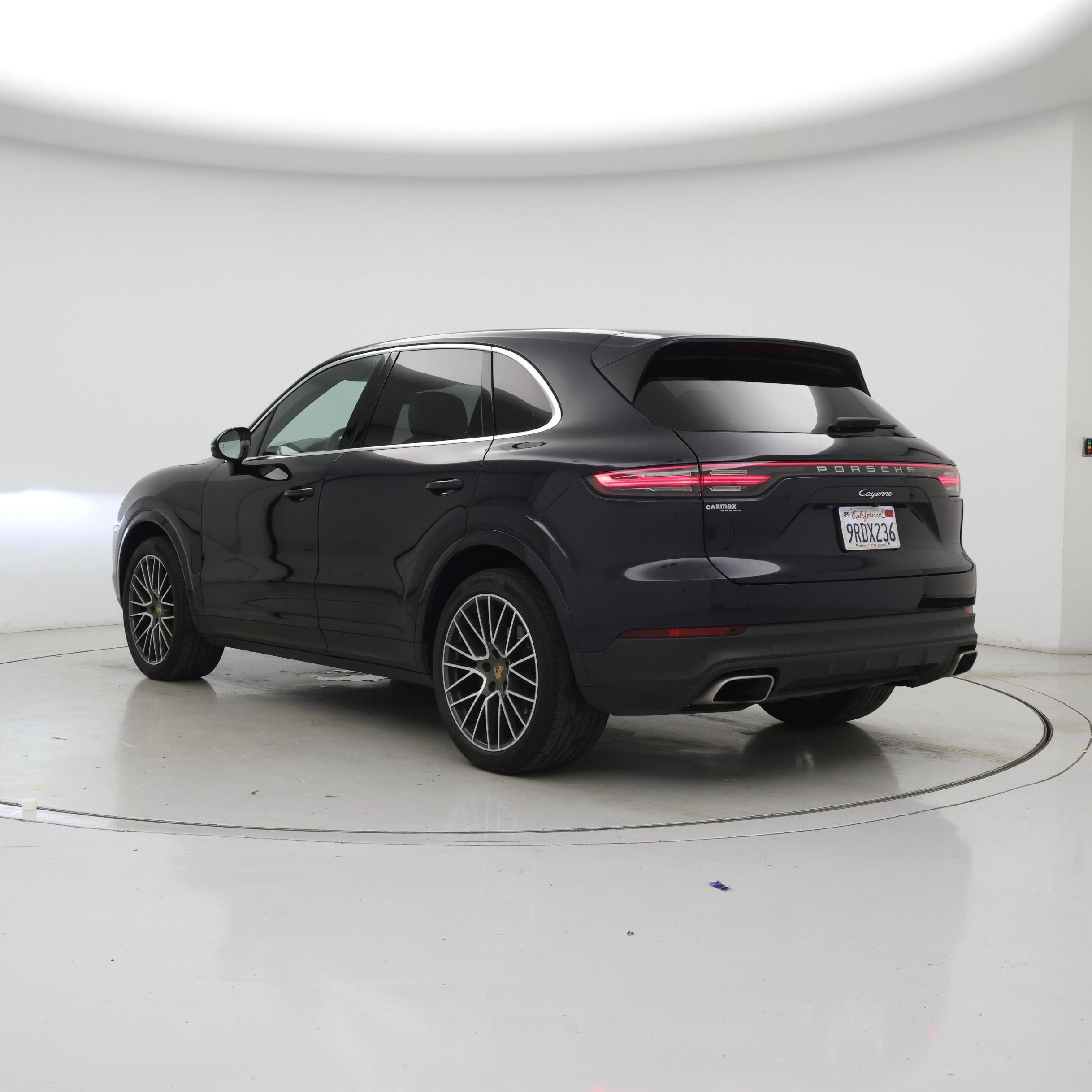 Thumbnail: 2022 Porsche Cayenne - 2