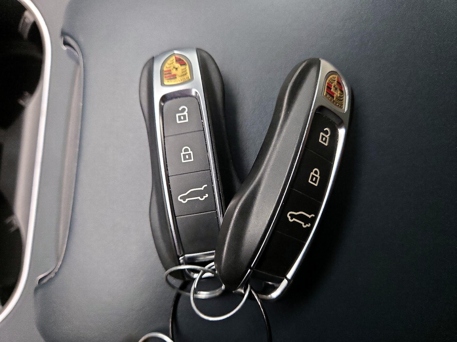2022 Porsche Cayenne Platinum Edition - Photo 25