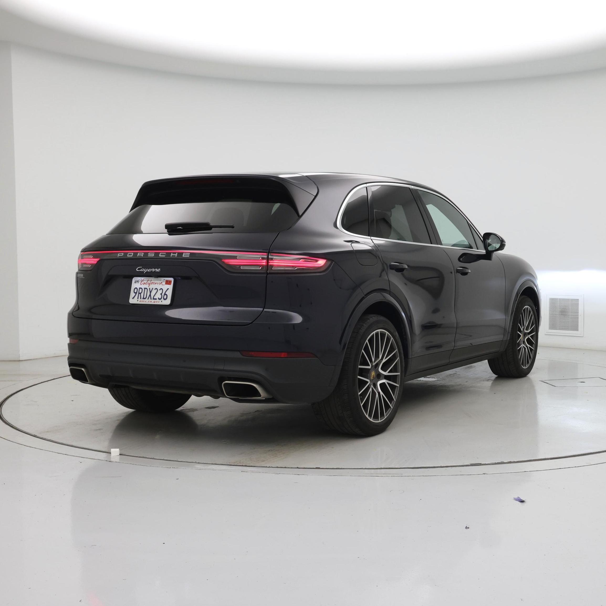 Thumbnail: 2022 Porsche Cayenne - 8