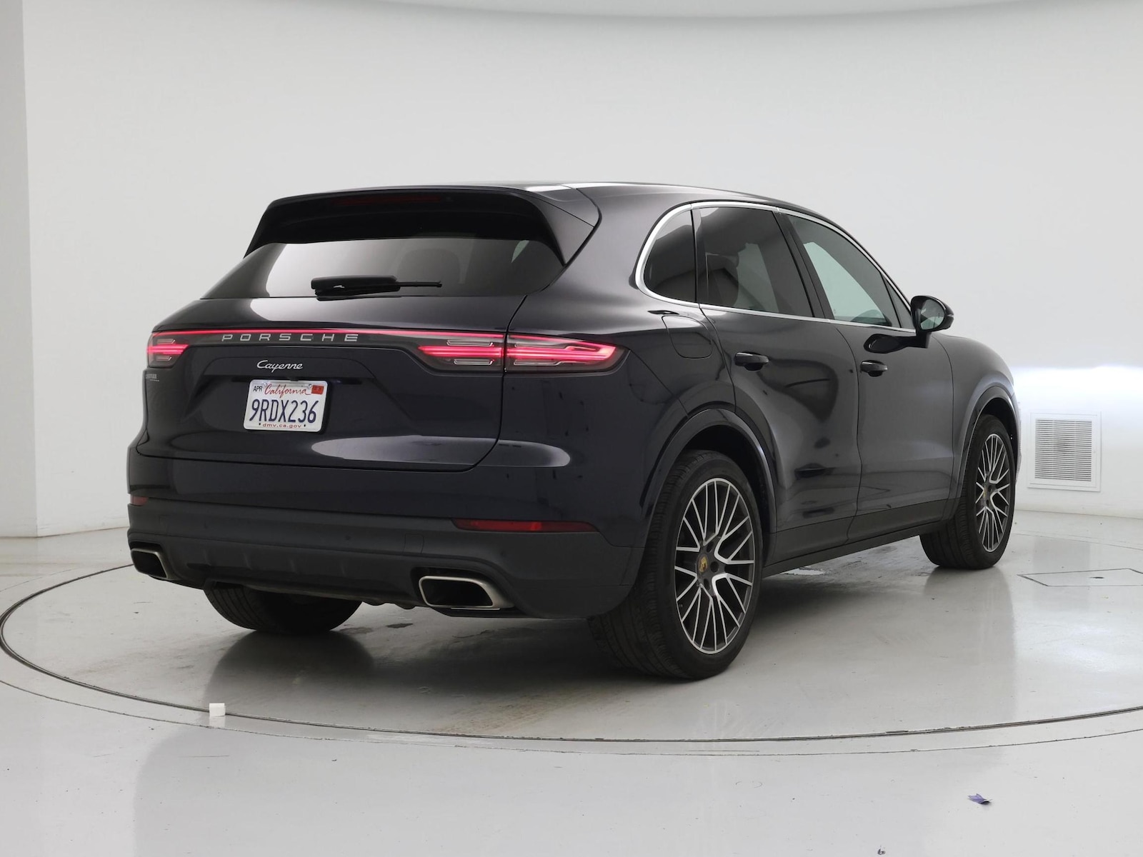 2022 Porsche Cayenne Platinum Edition - Photo 9