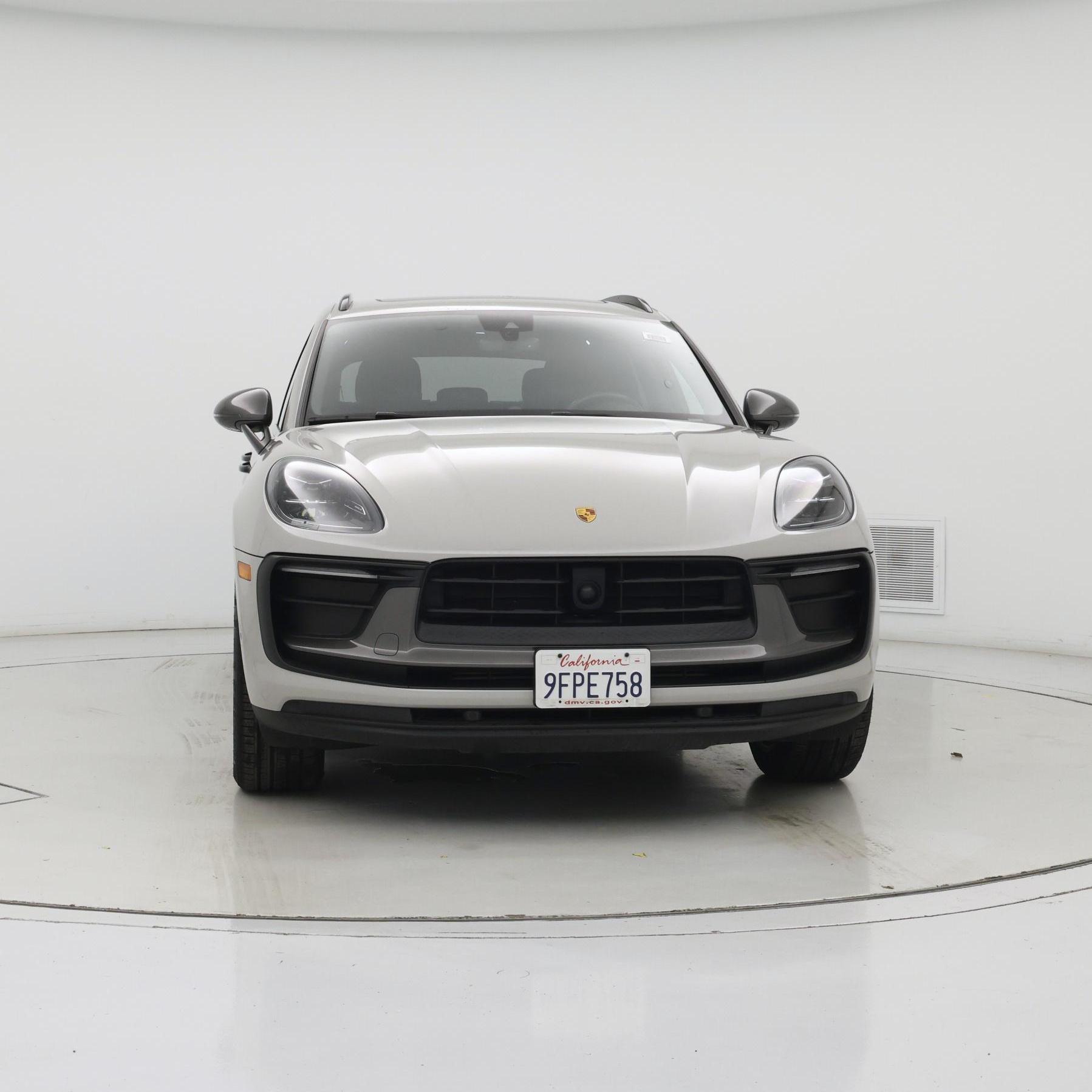 Thumbnail: 2023 Porsche Macan - 5