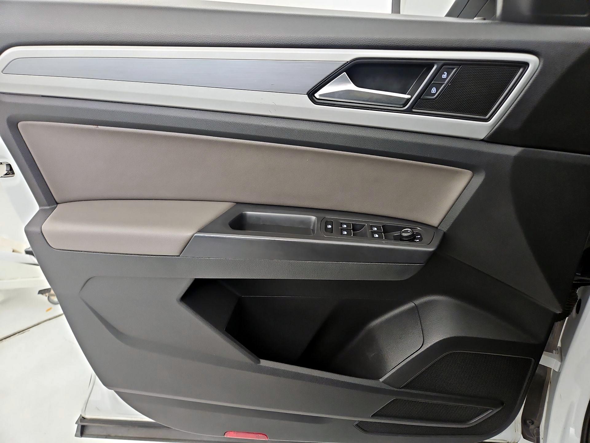 Thumbnail: 2021 Volkswagen Atlas - 12