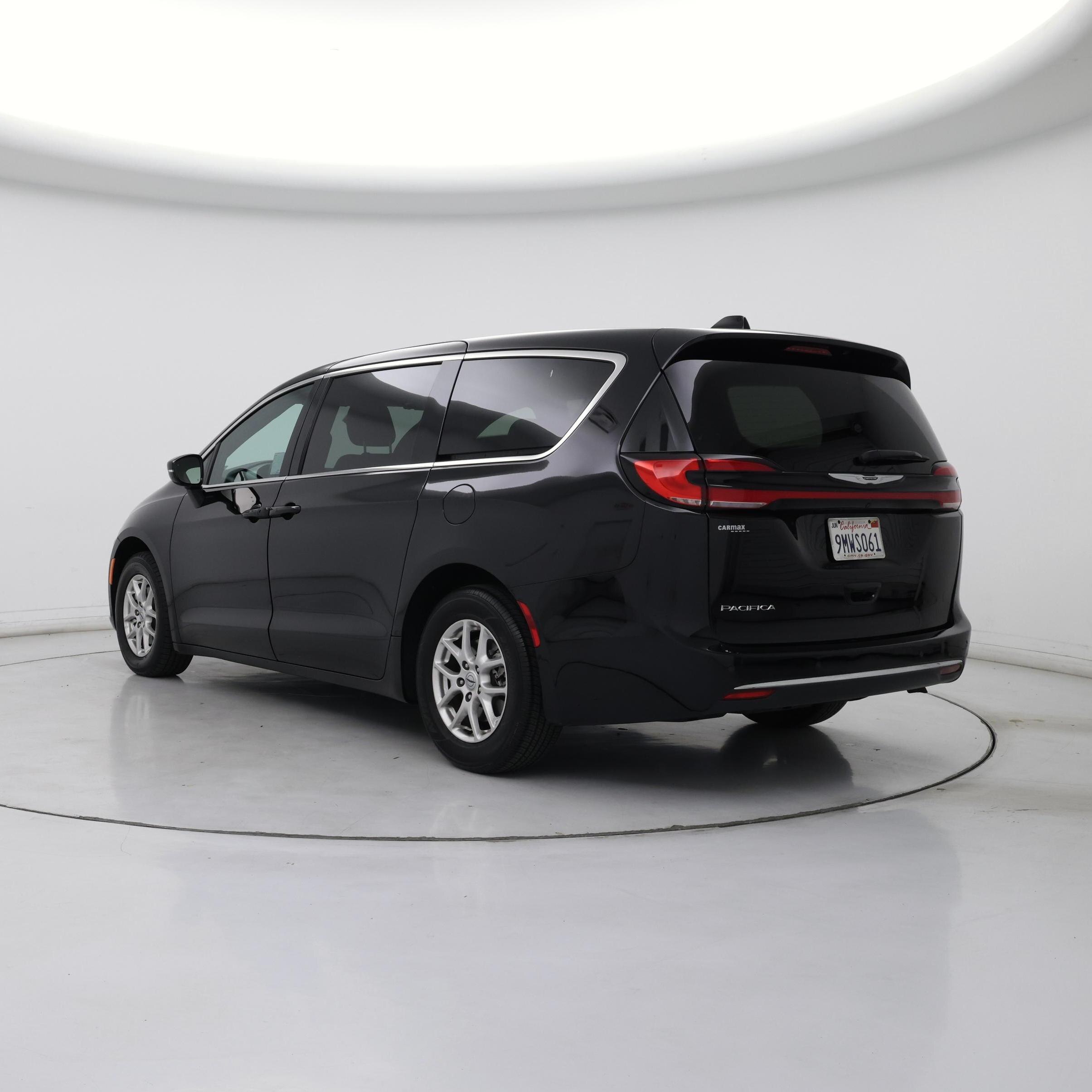 Thumbnail: 2024 Chrysler Pacifica - 2