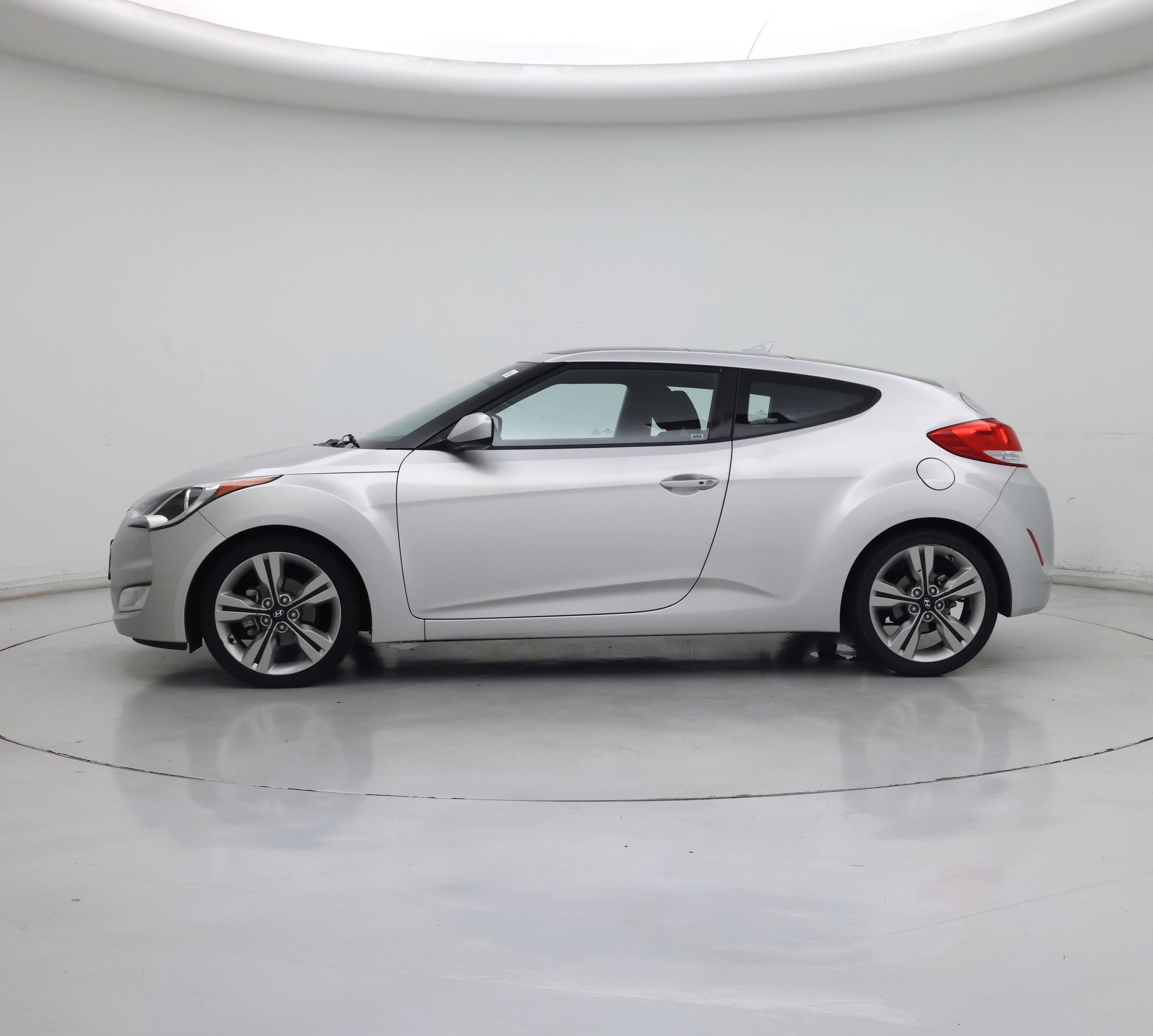 Thumbnail: 2017 Hyundai Veloster - 3