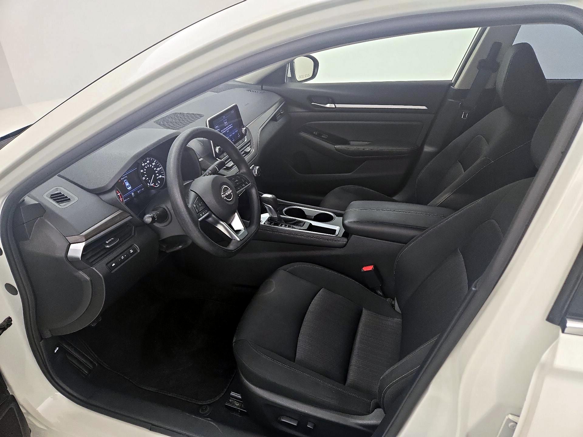 Thumbnail: 2023 Nissan Altima - 11