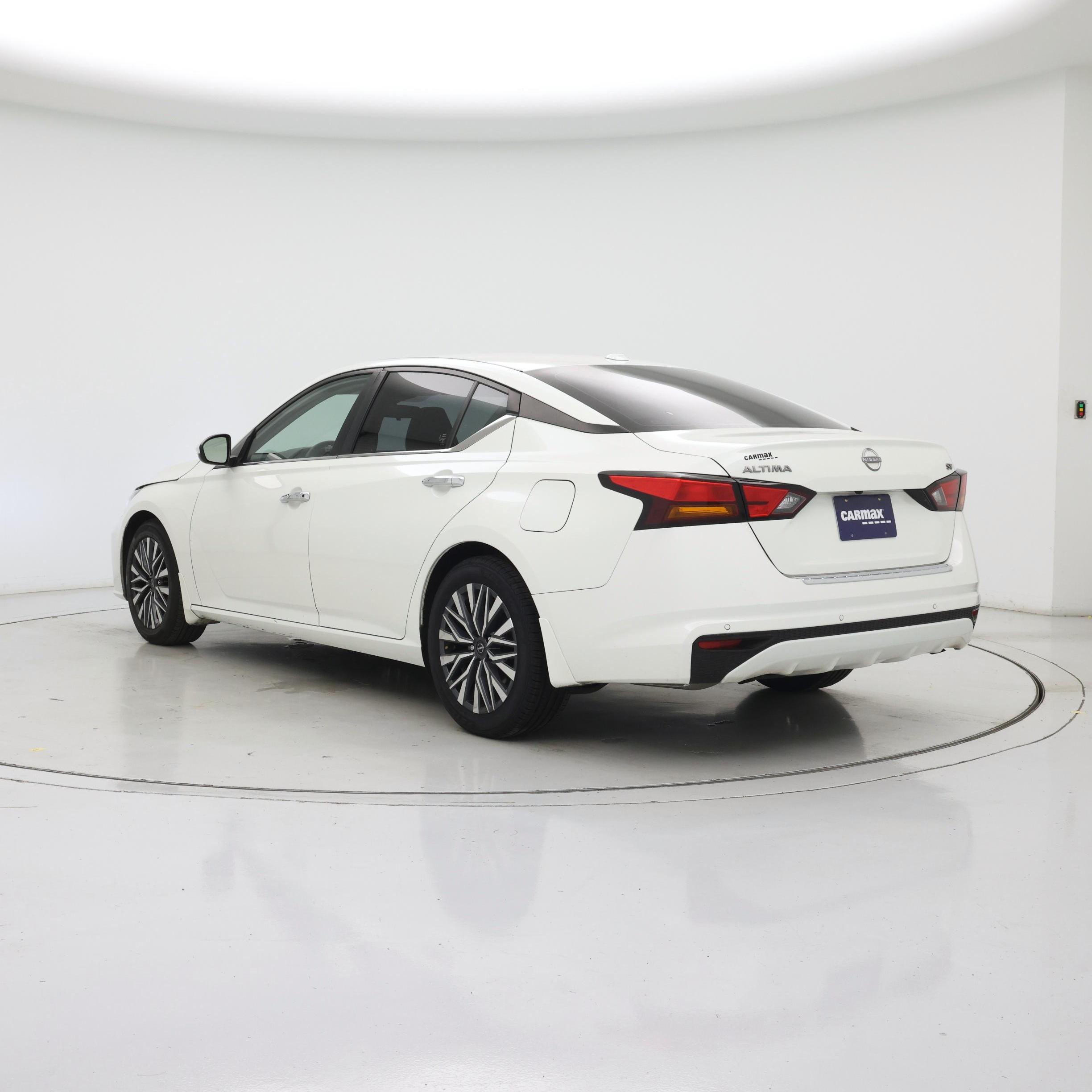 Thumbnail: 2023 Nissan Altima - 2