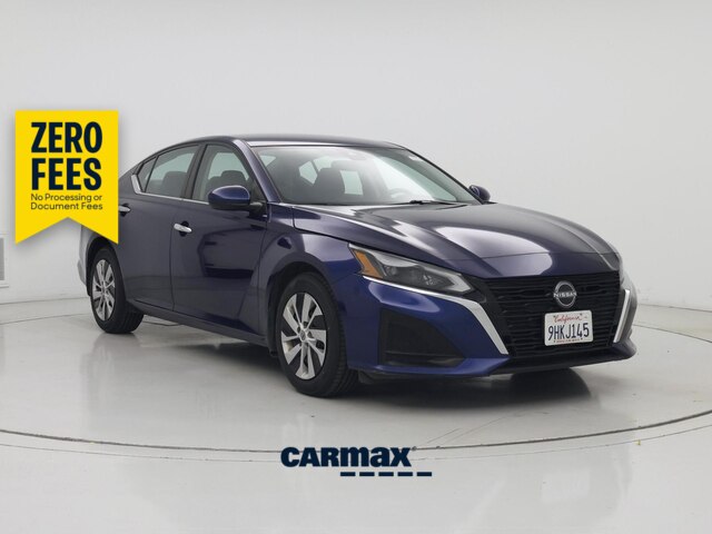 Blue 2023 Nissan Altima Sedan Front-Wheel Drive Automatic
