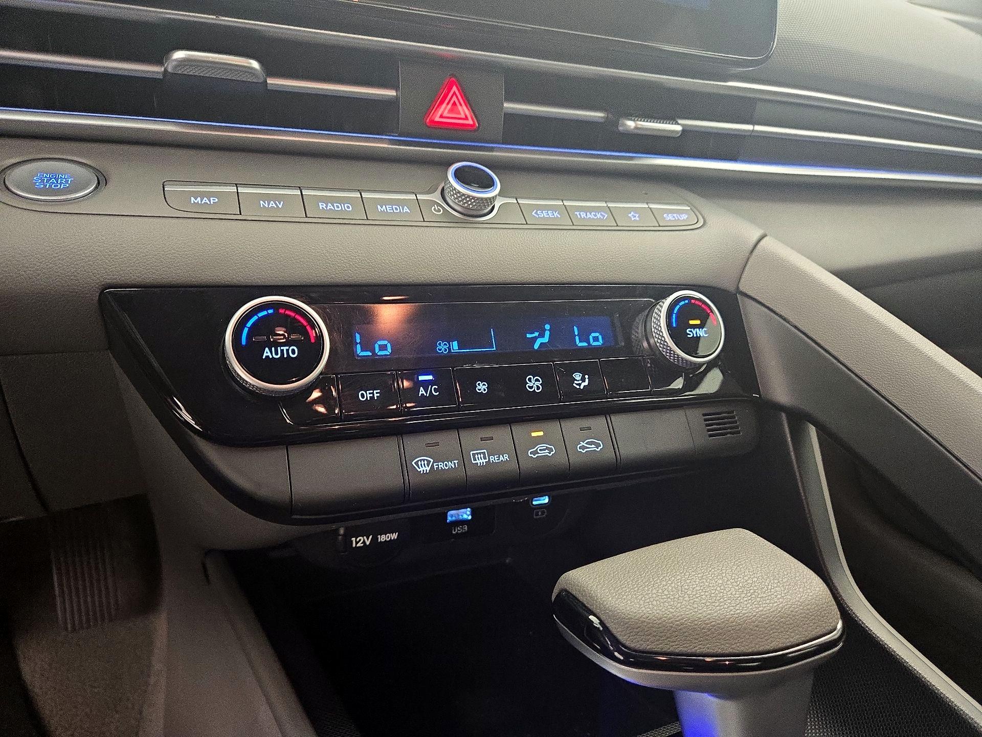 Thumbnail: 2024 Hyundai Elantra - 17