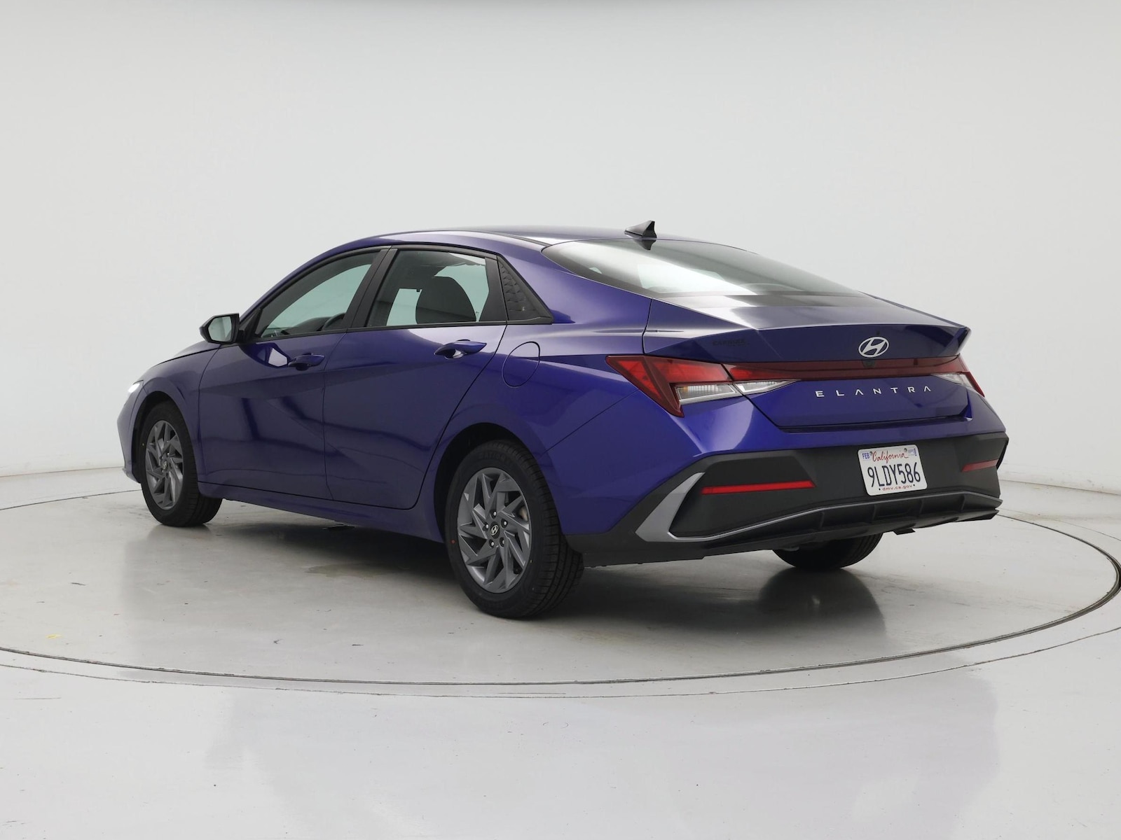 2024 Hyundai Elantra SEL - Photo 3